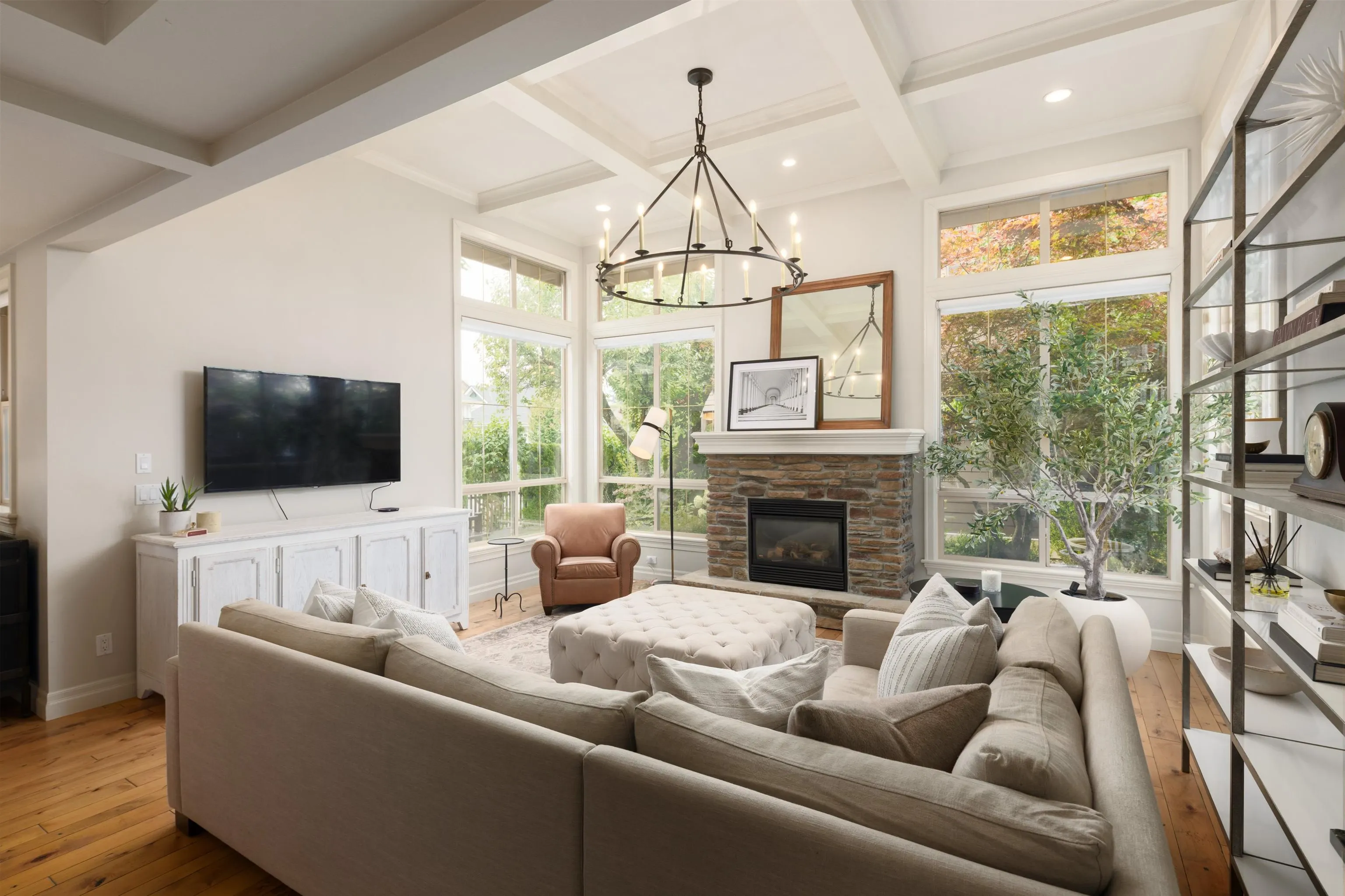 5789 Shawnigan Drive