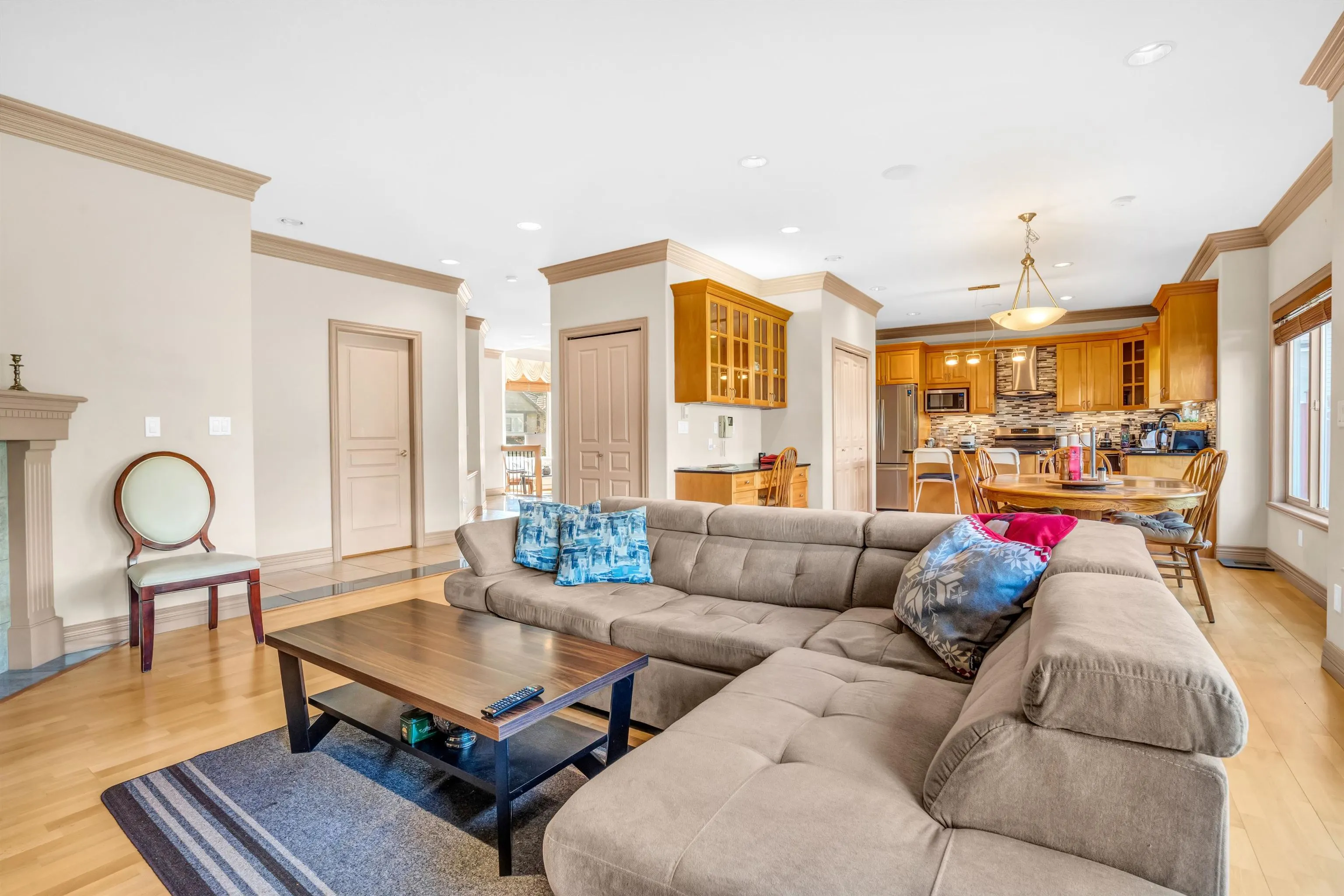 2116 Turnberry Lane