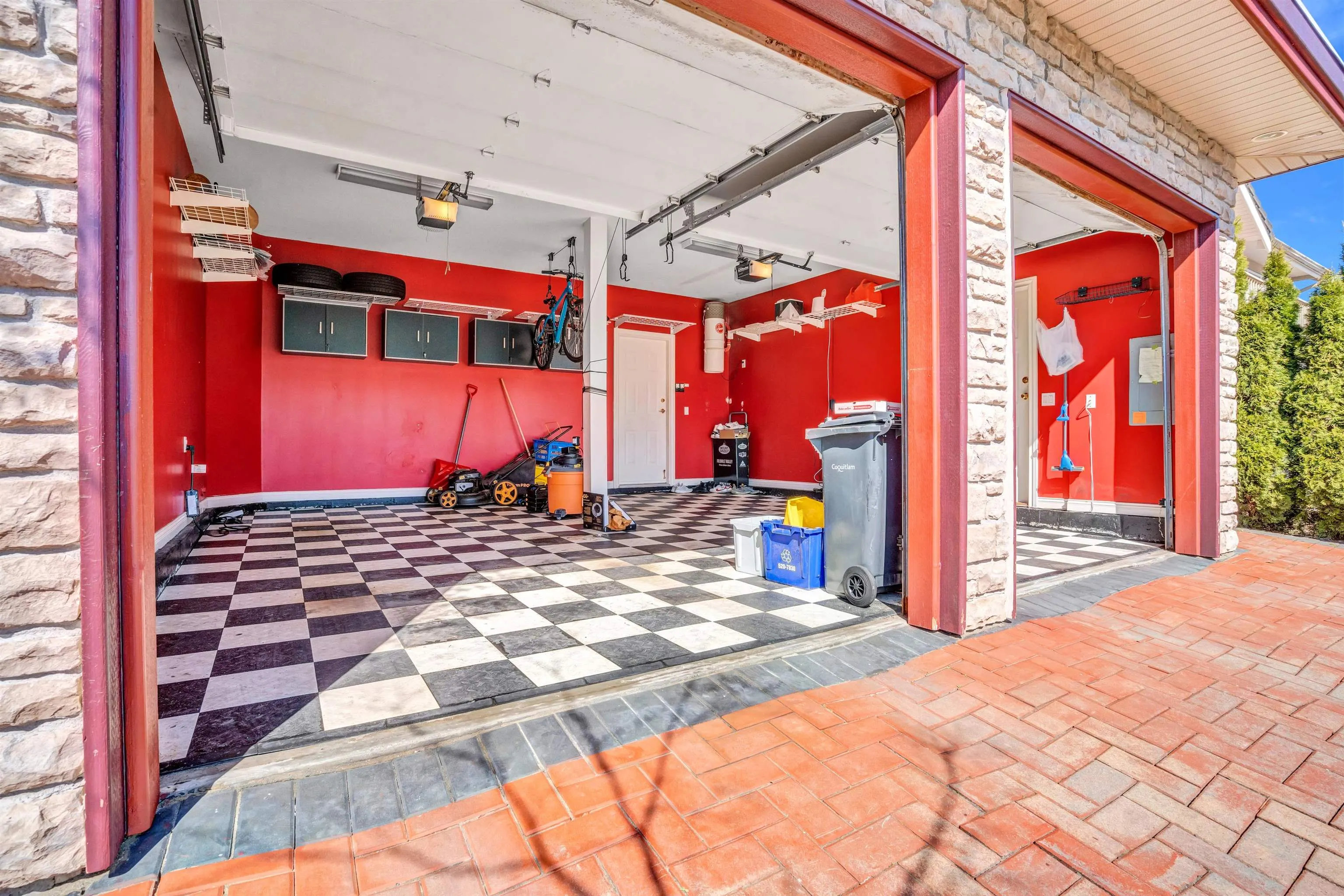 2116 Turnberry Lane