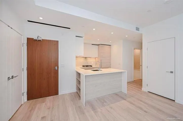 4101 680 Quayside Drive