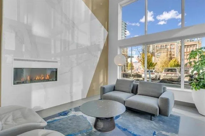 4101 680 Quayside Drive