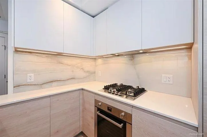 4101 680 Quayside Drive
