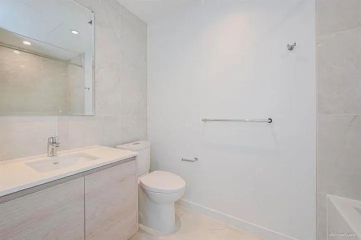 4101 680 Quayside Drive
