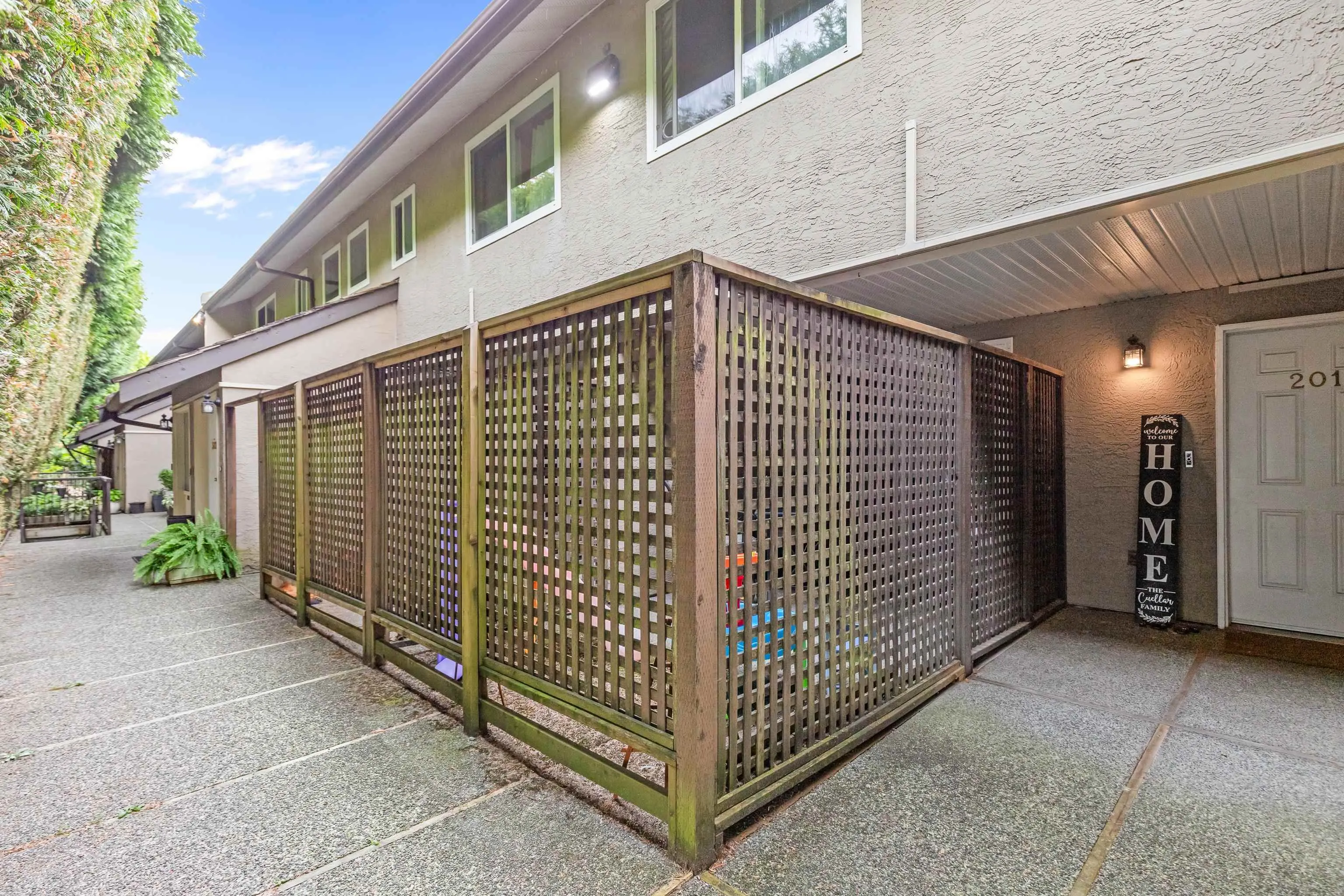 201 11724 225 Street