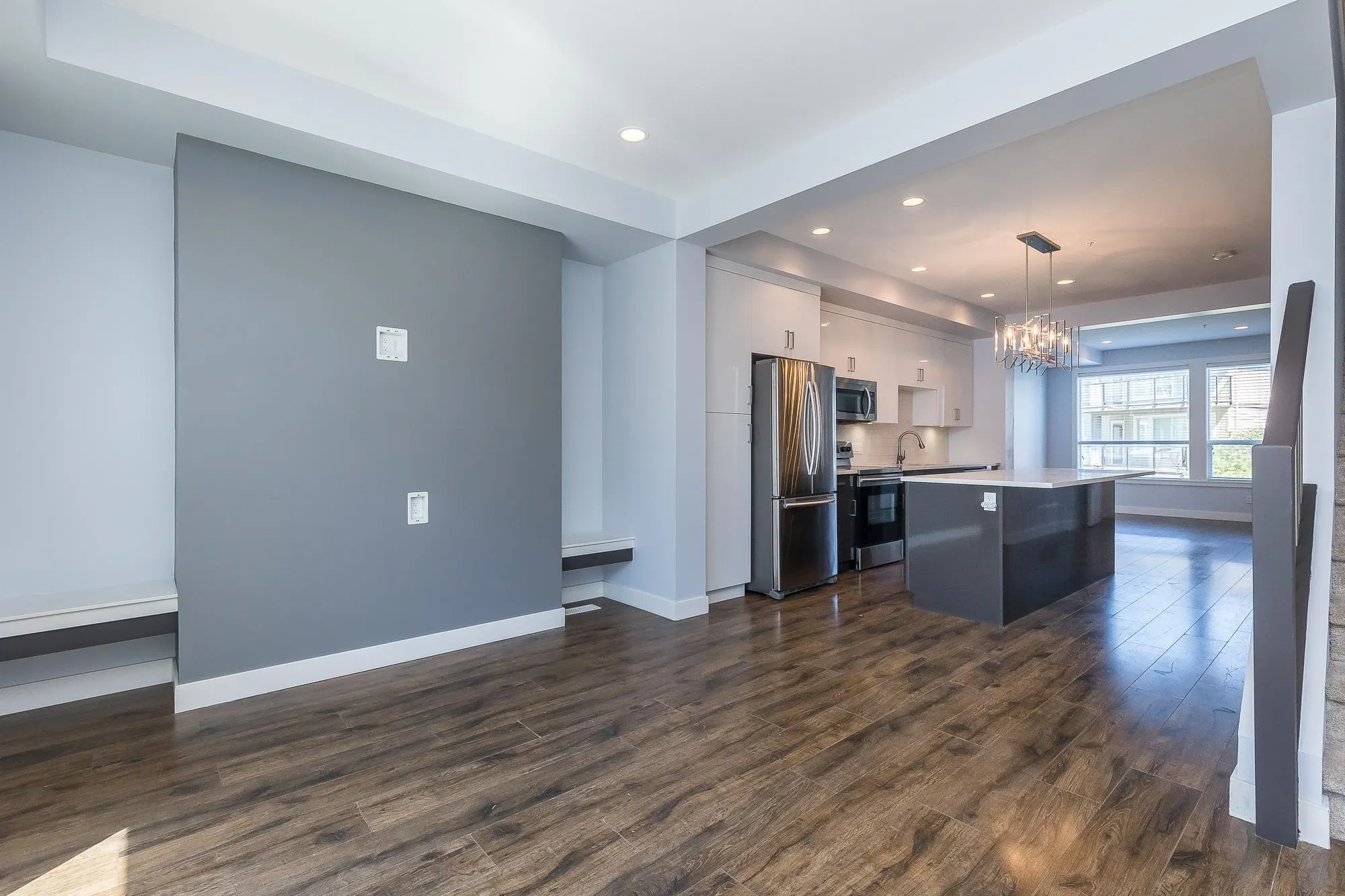 26 8413 Midtown Way