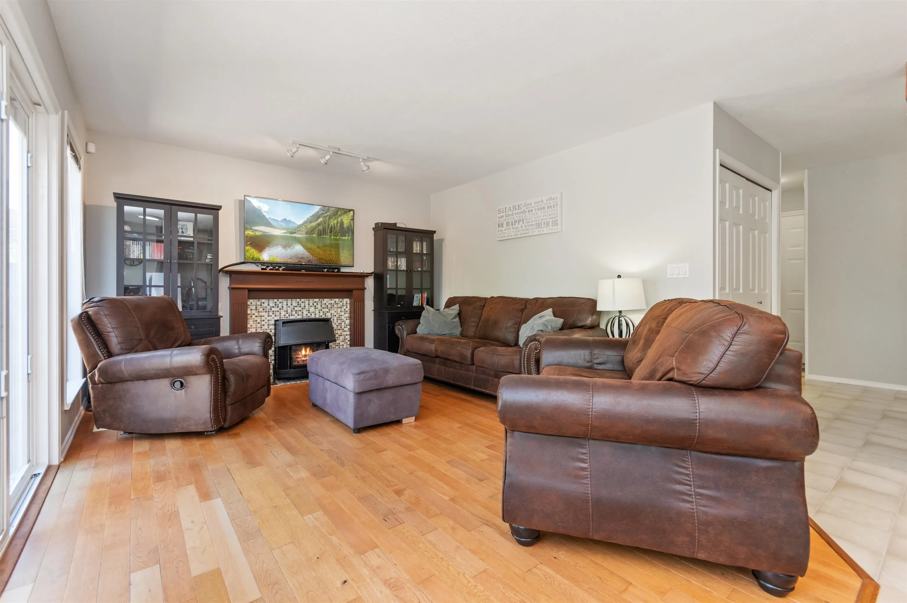 7641 Sapphire Drive