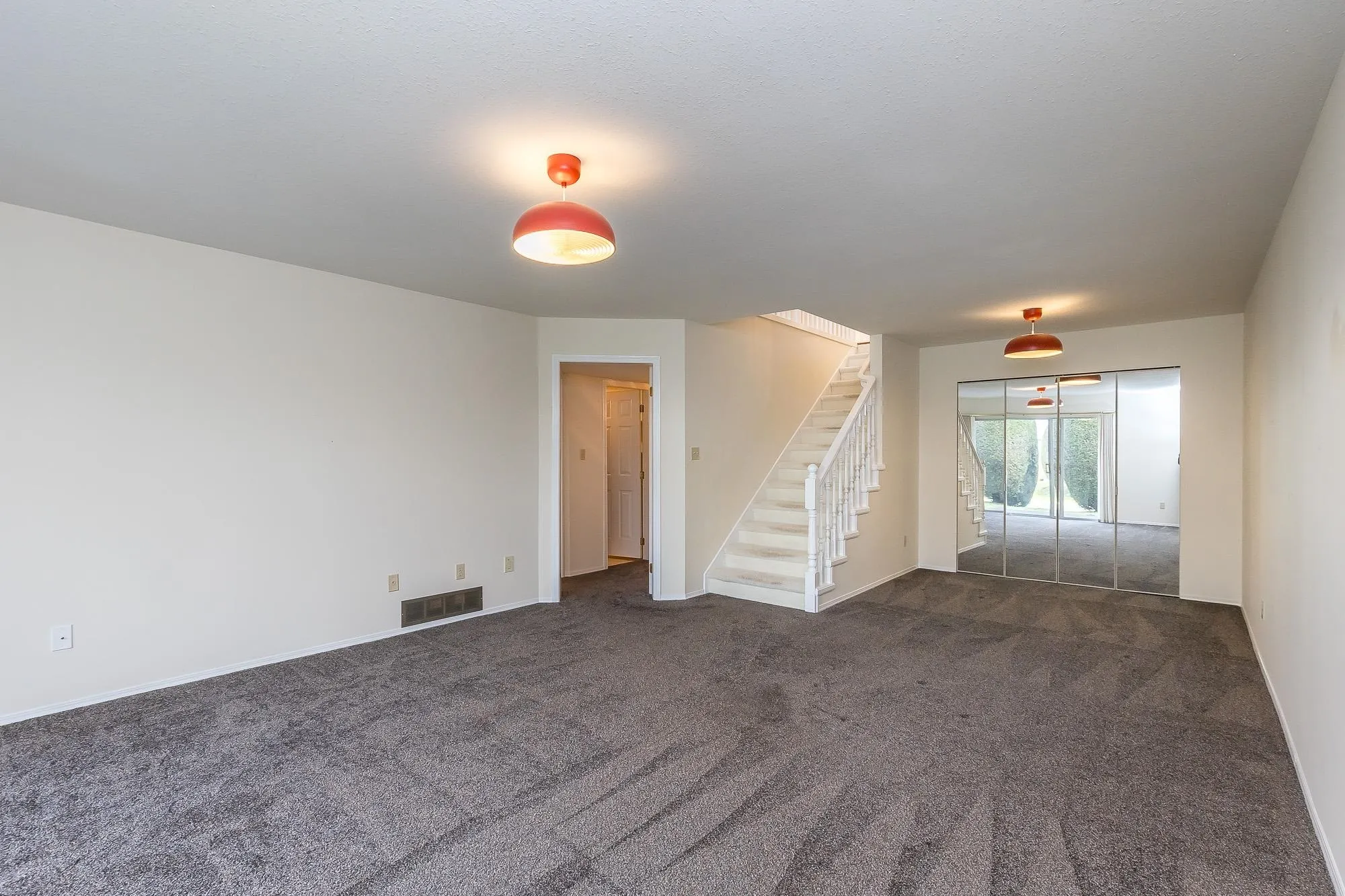 26 33922 King Road