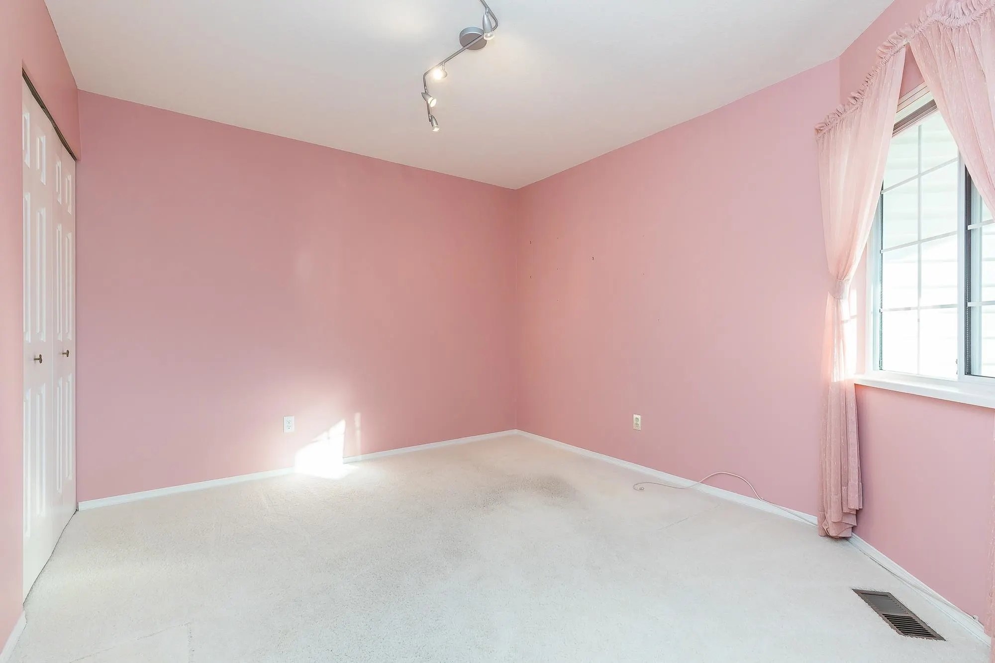 26 33922 King Road