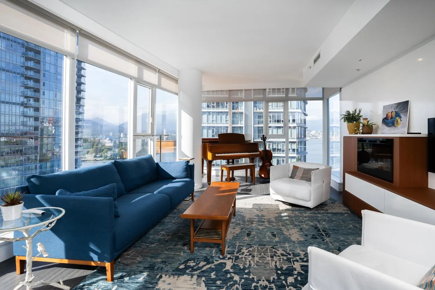 1702 1205 W Hastings Street