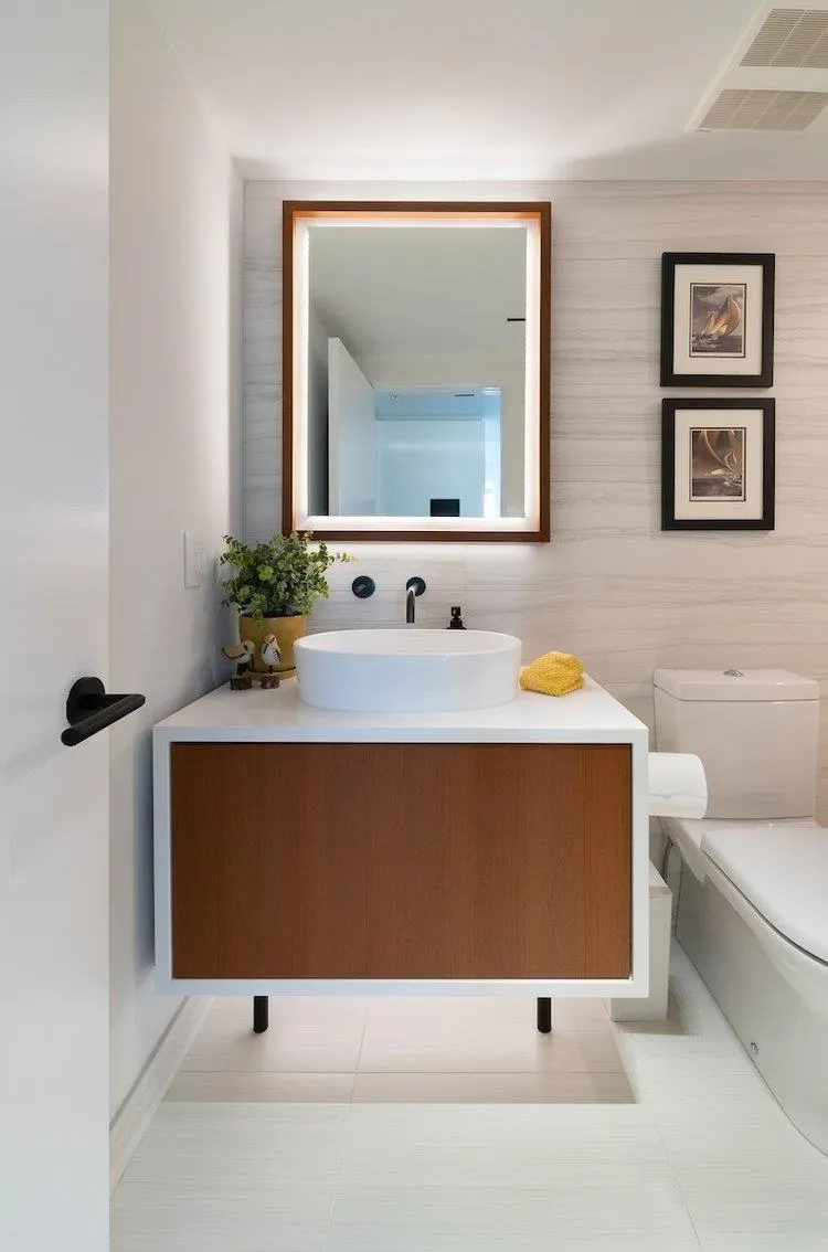 1702 1205 W Hastings Street