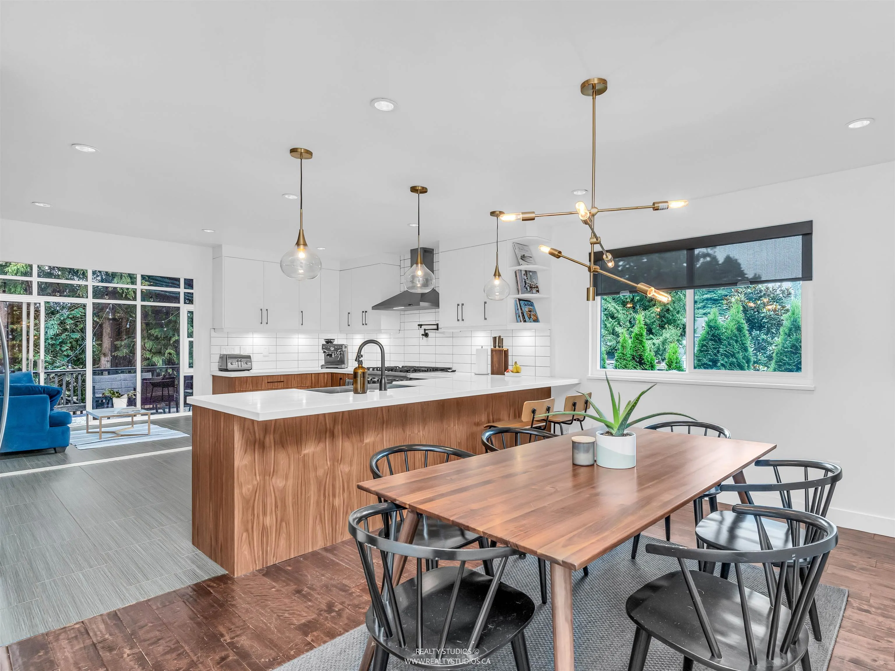 1636 Farrell Crescent