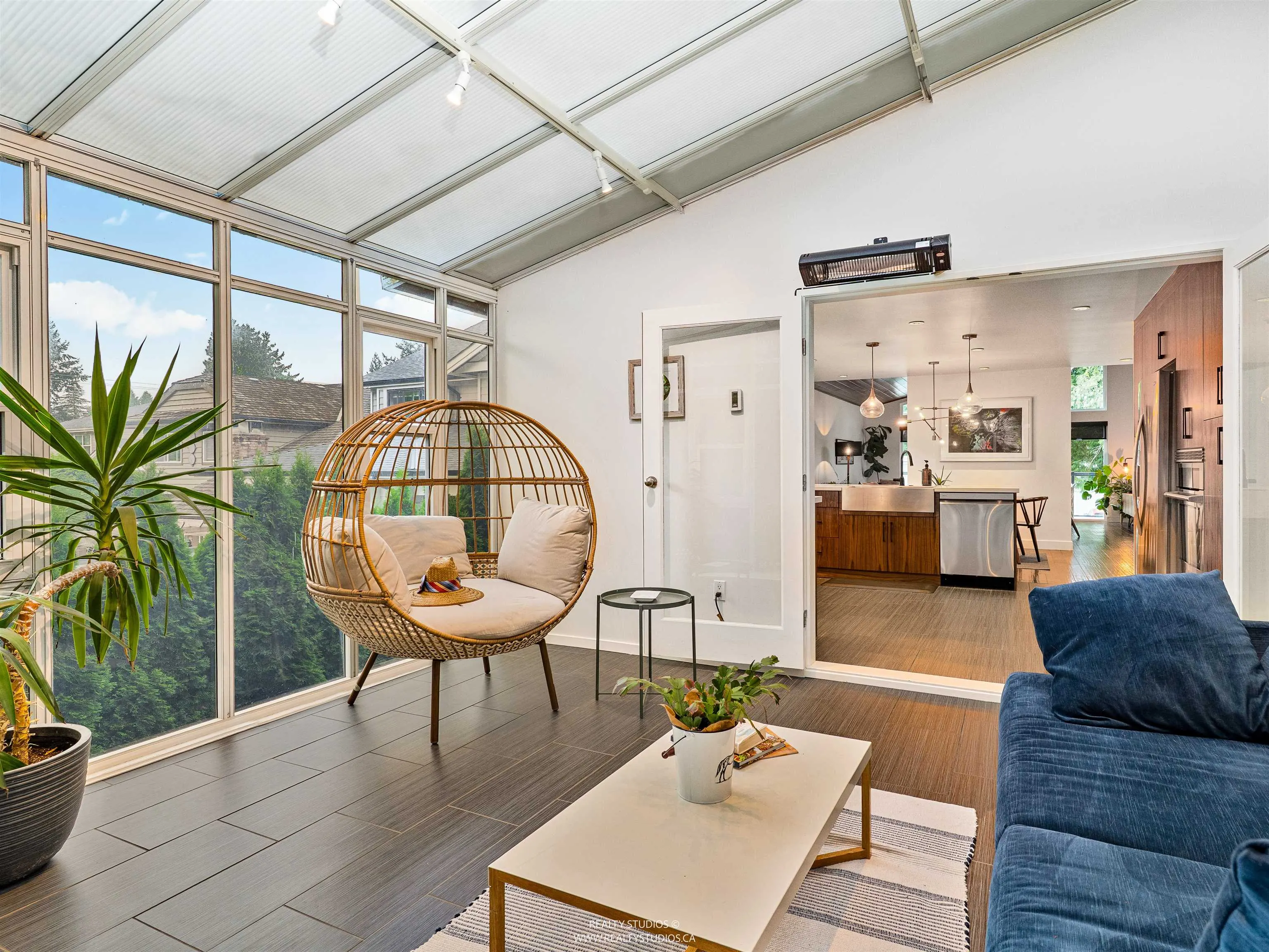 1636 Farrell Crescent