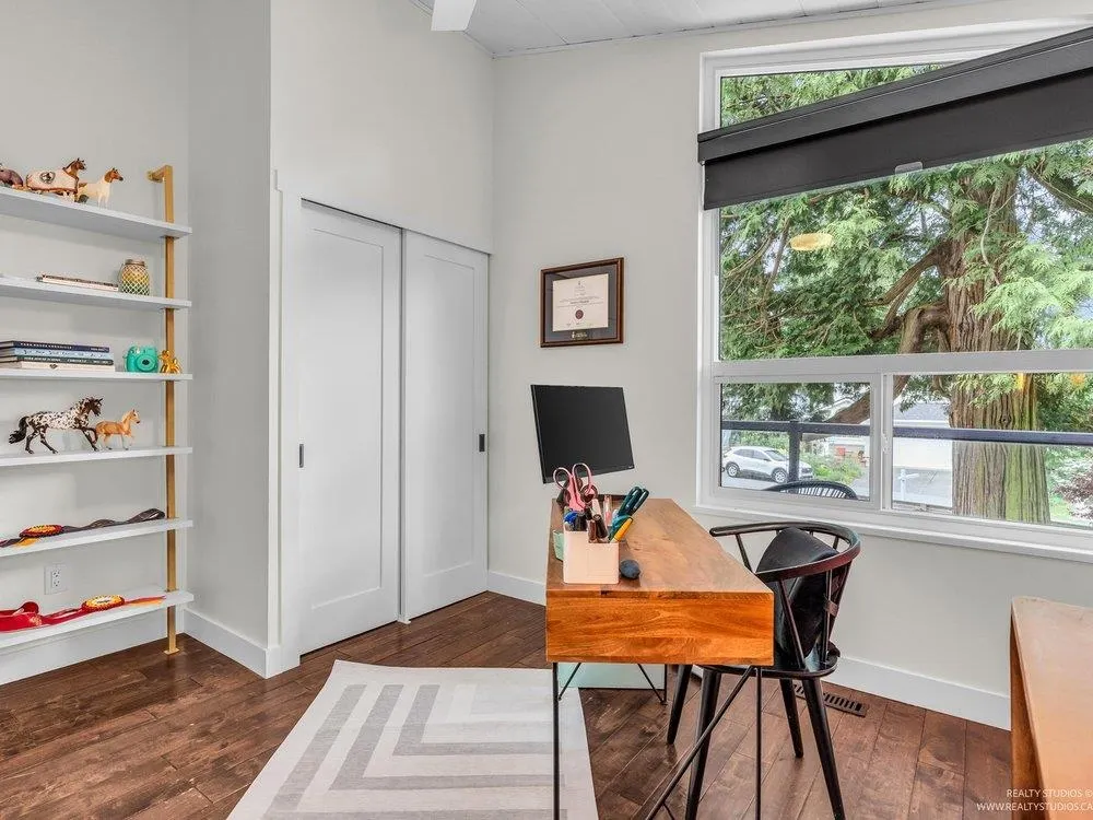 1636 Farrell Crescent