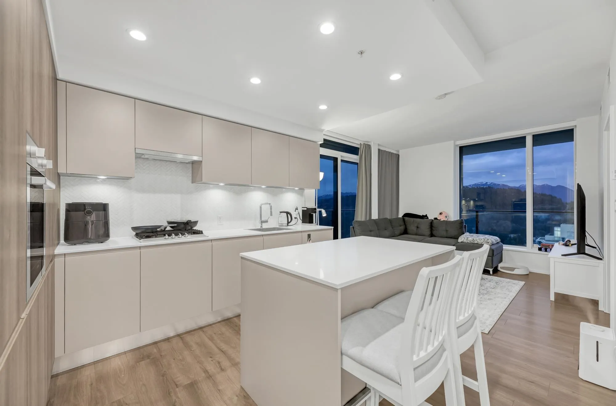 4010 3809 Evergreen Place