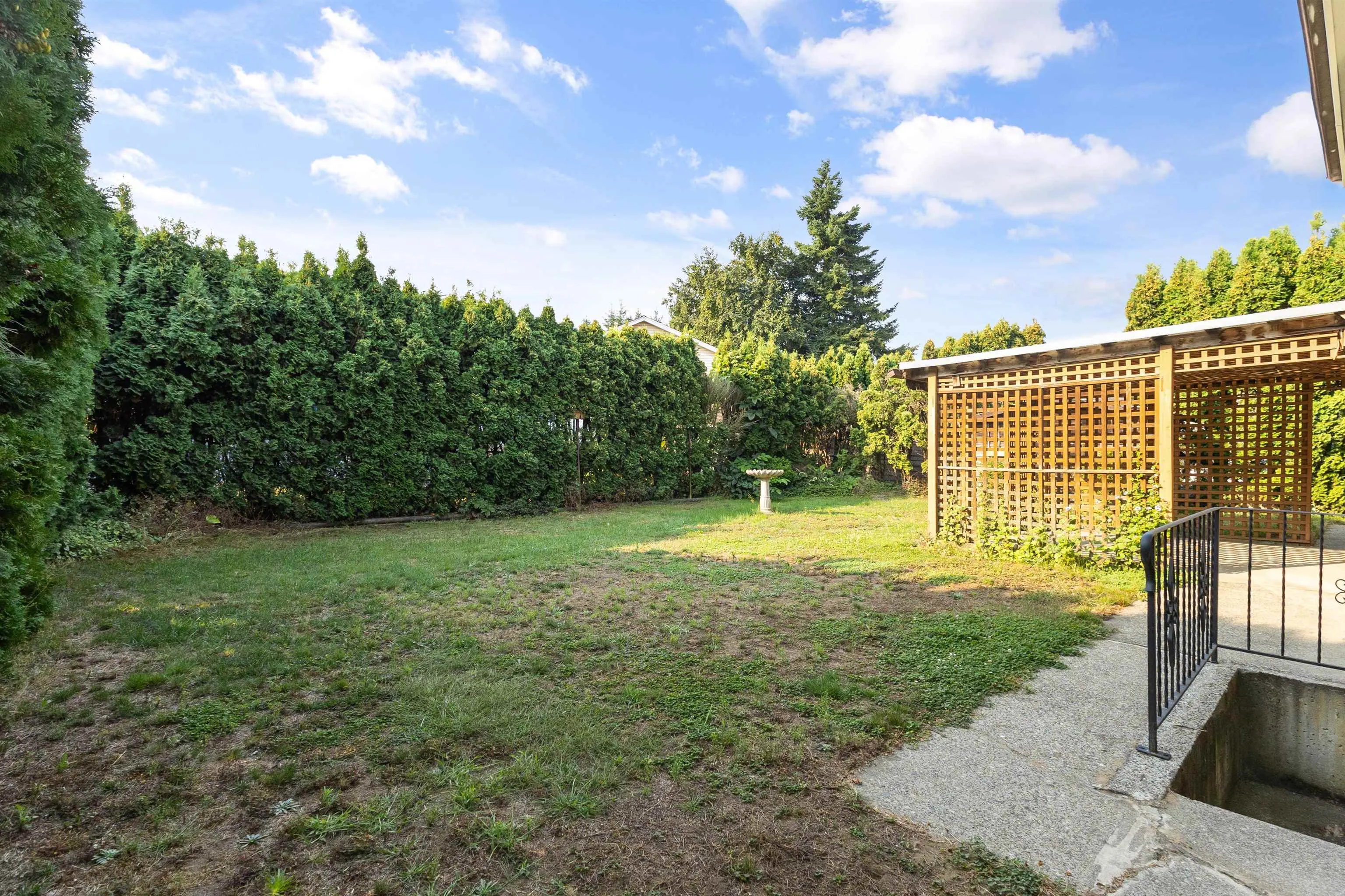 3783 Nanaimo Crescent