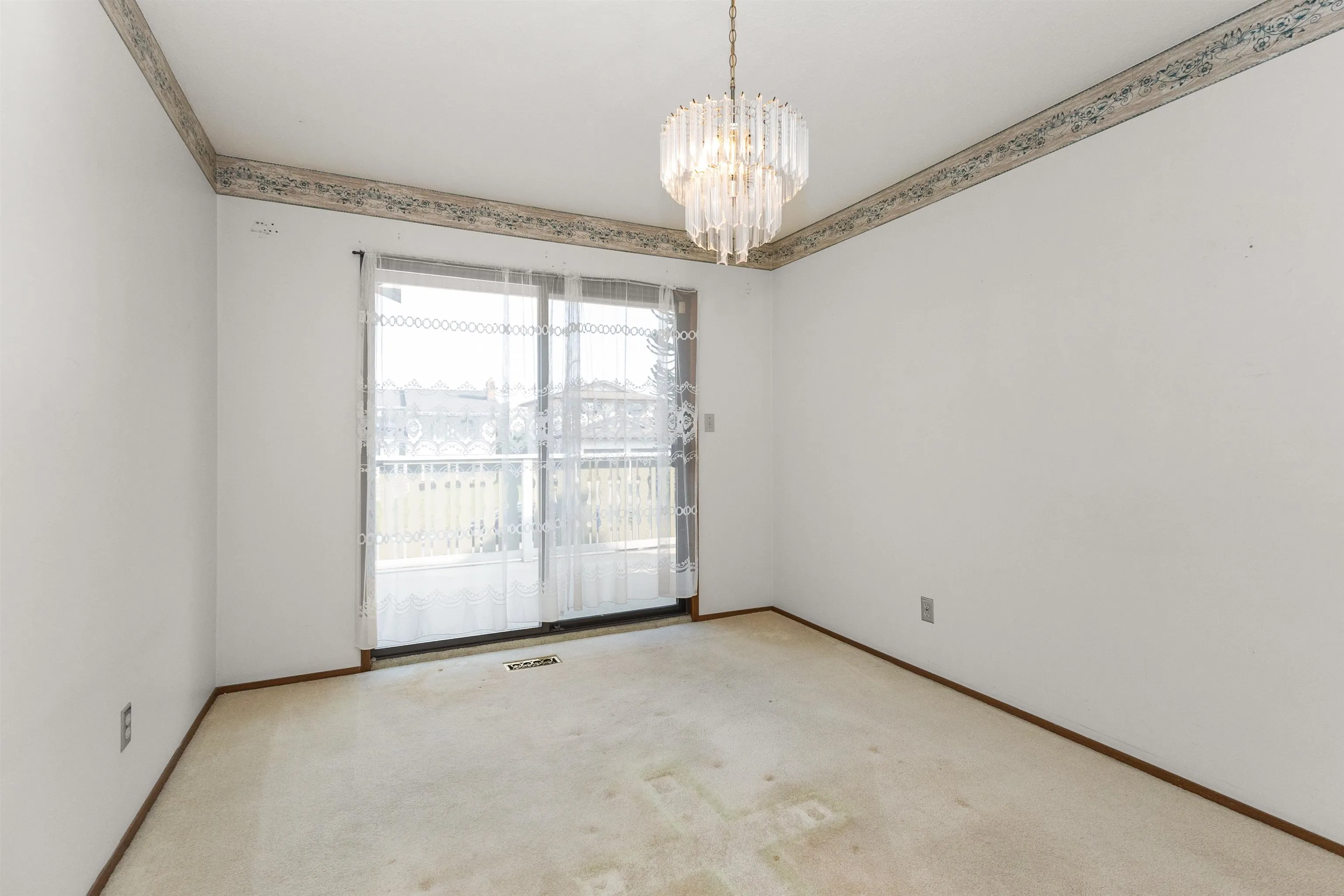 3783 Nanaimo Crescent