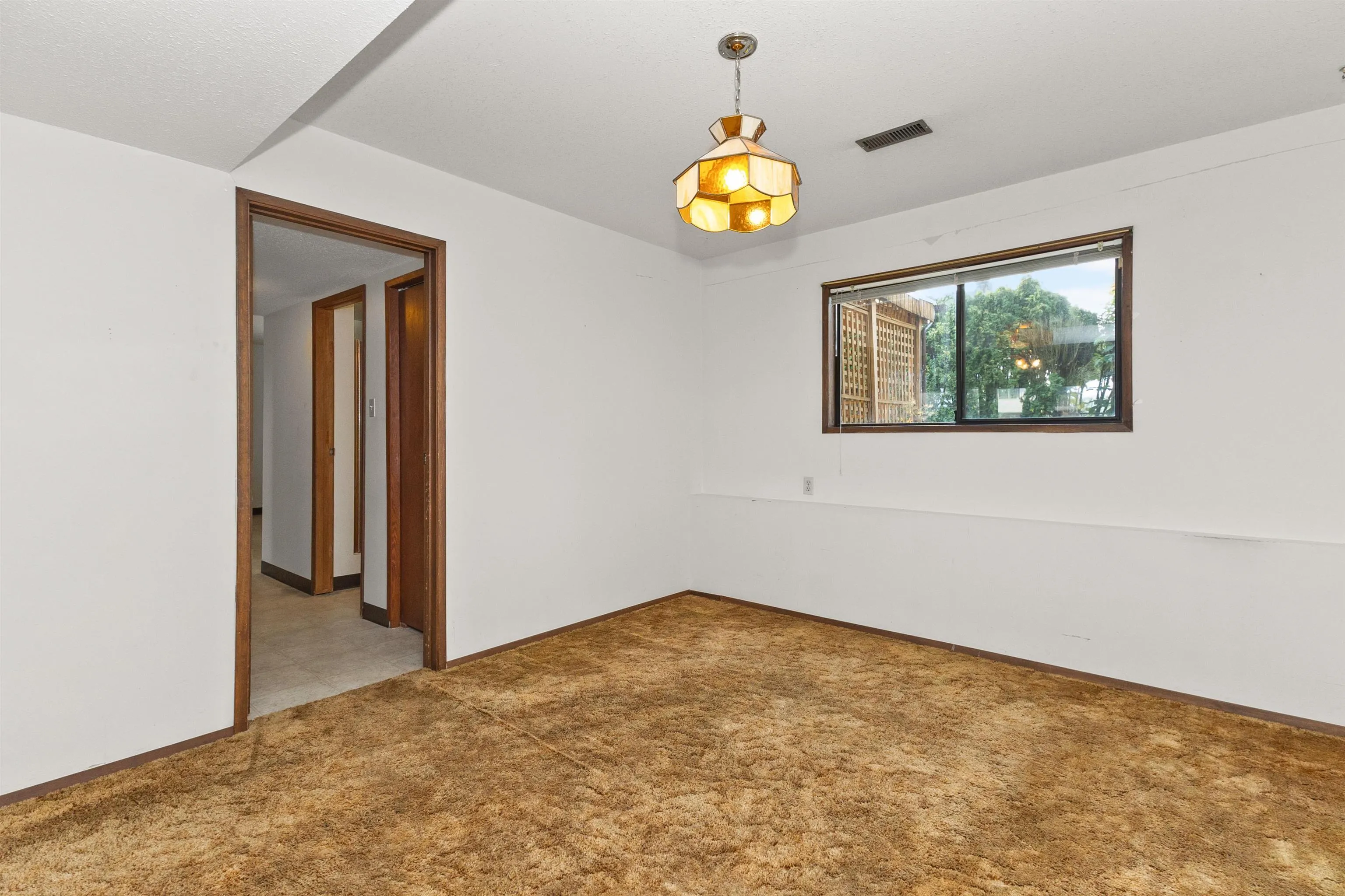 3783 Nanaimo Crescent