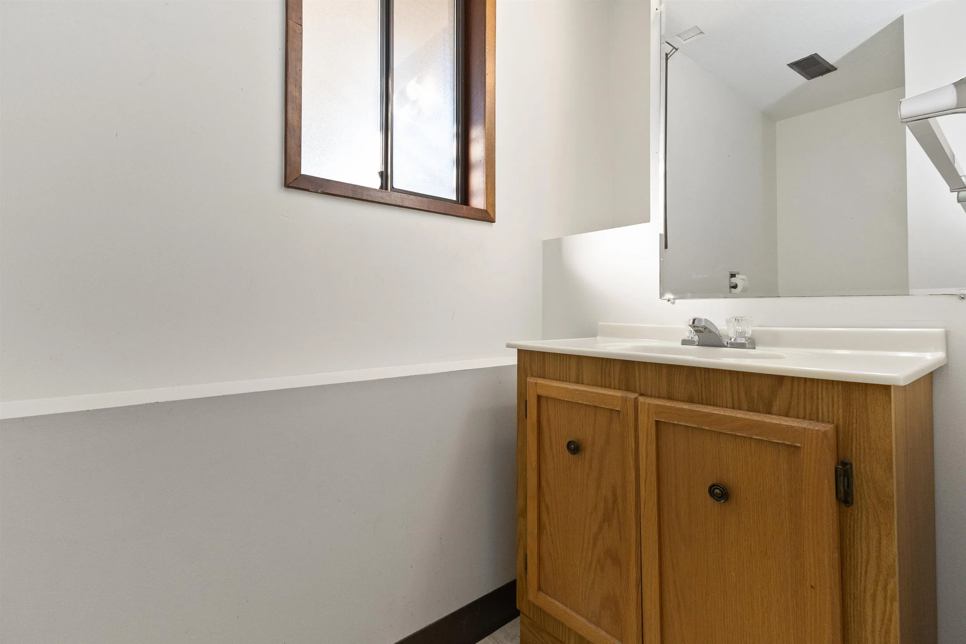 3783 Nanaimo Crescent