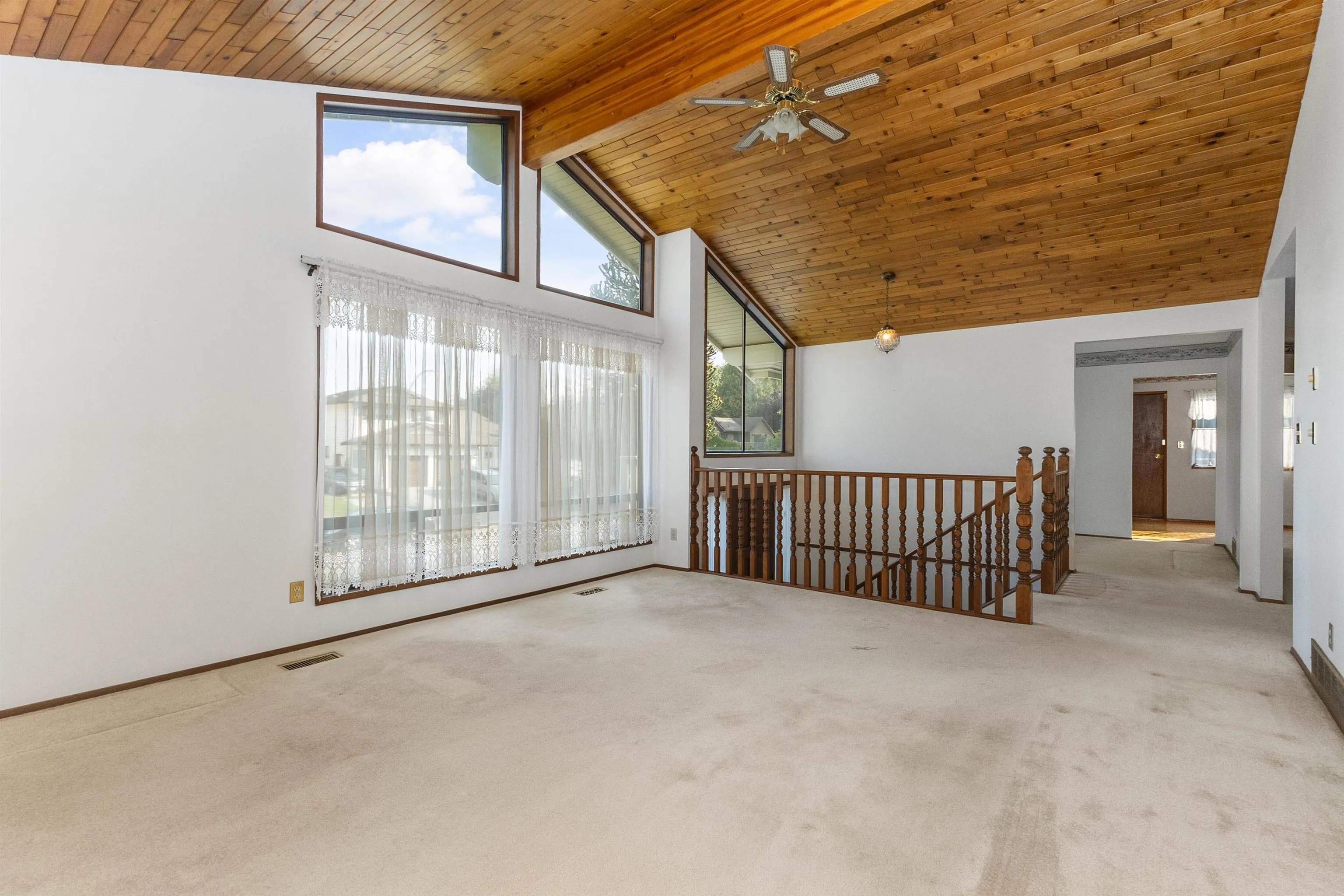 3783 Nanaimo Crescent