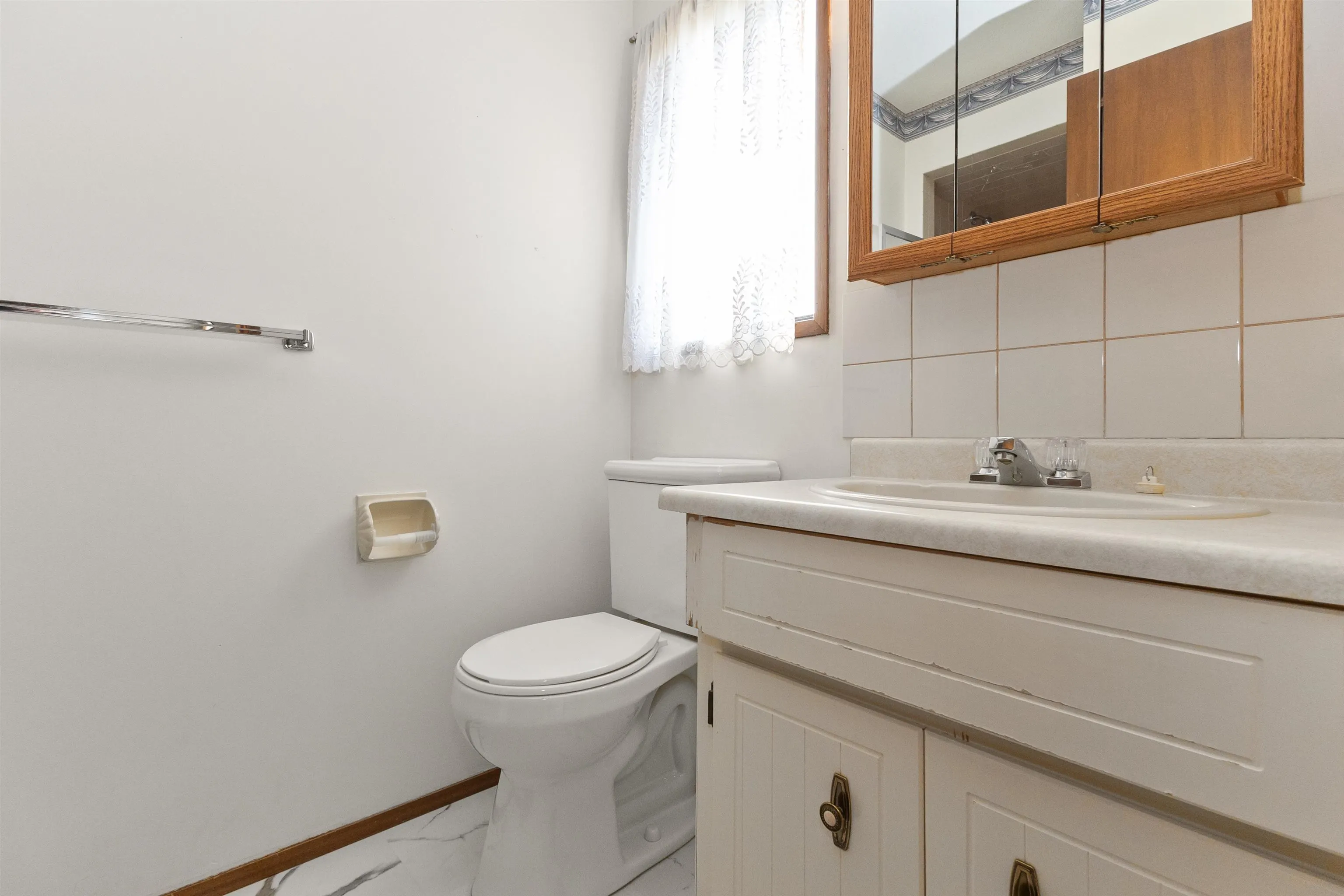 3783 Nanaimo Crescent