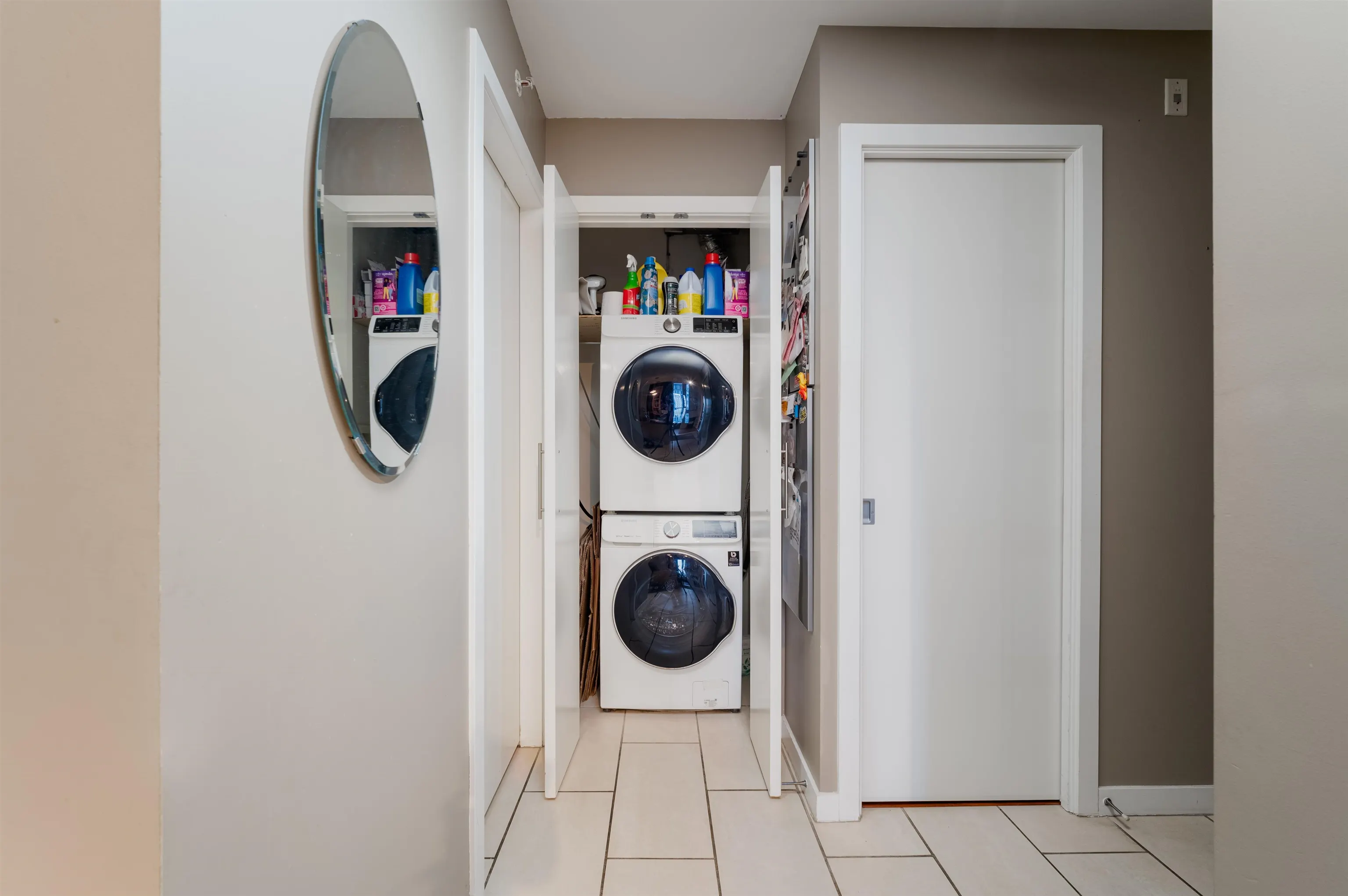 506 989 Beatty Street