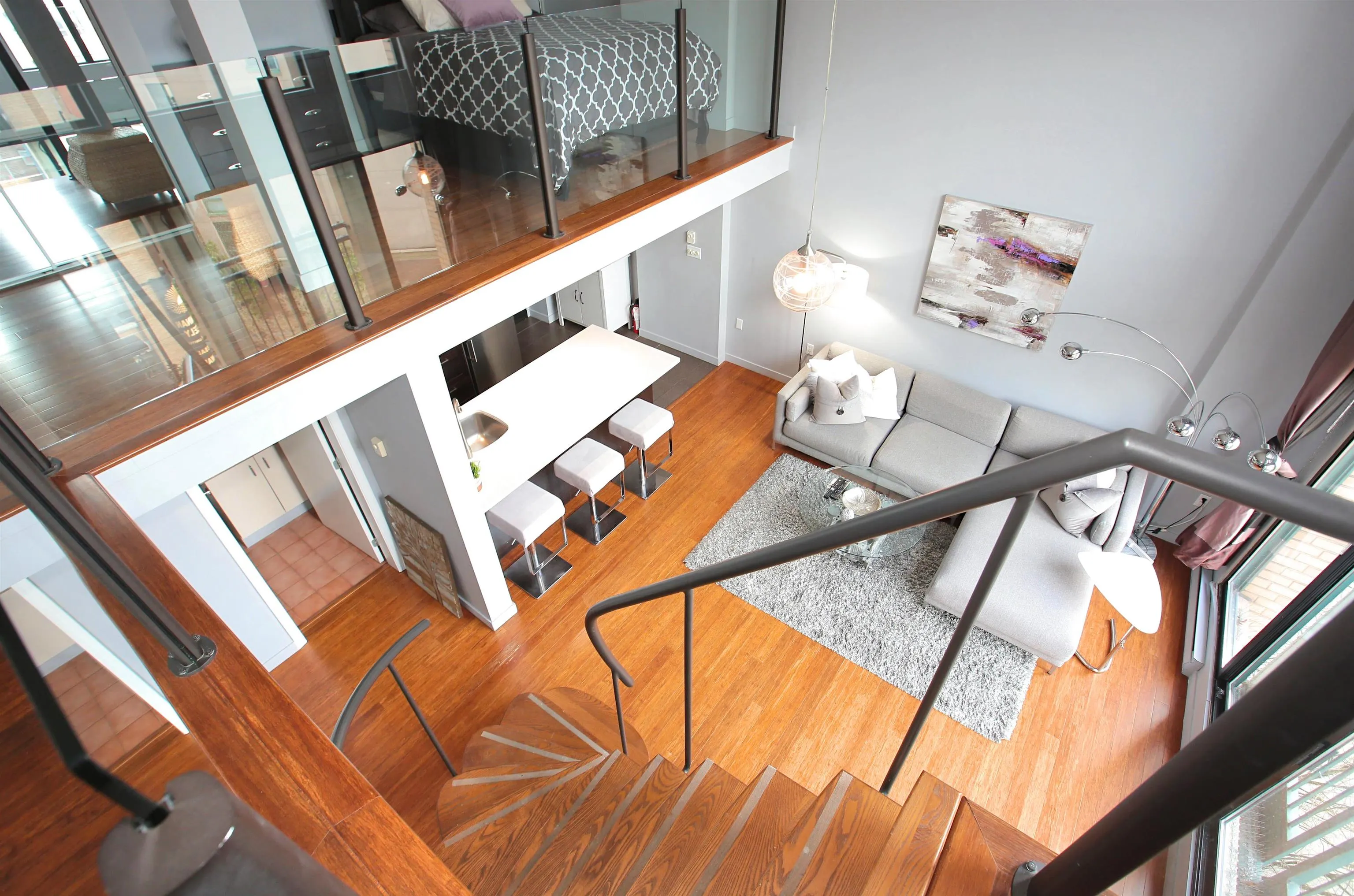 511 22 E Cordova Street