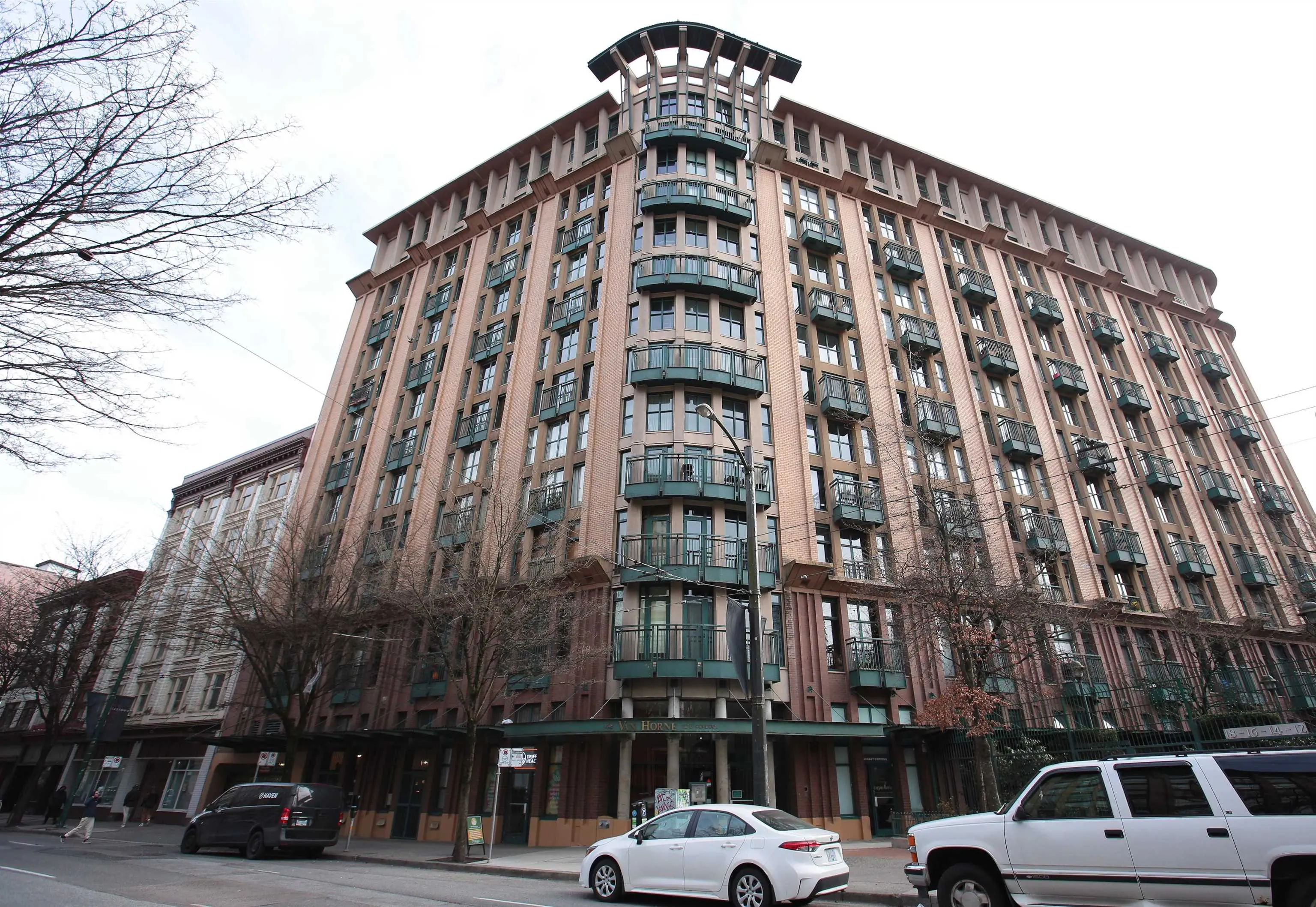 511 22 E Cordova Street