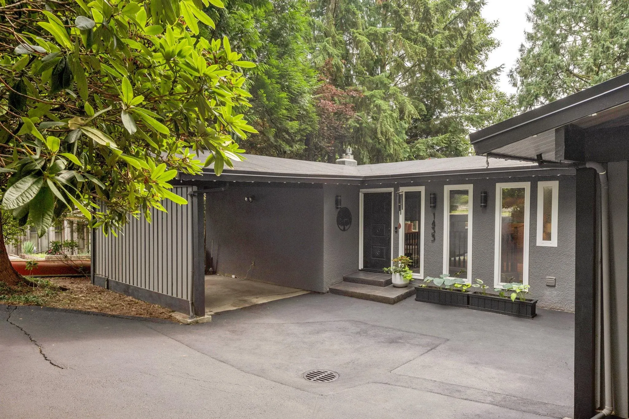 1433 Mcnair Drive