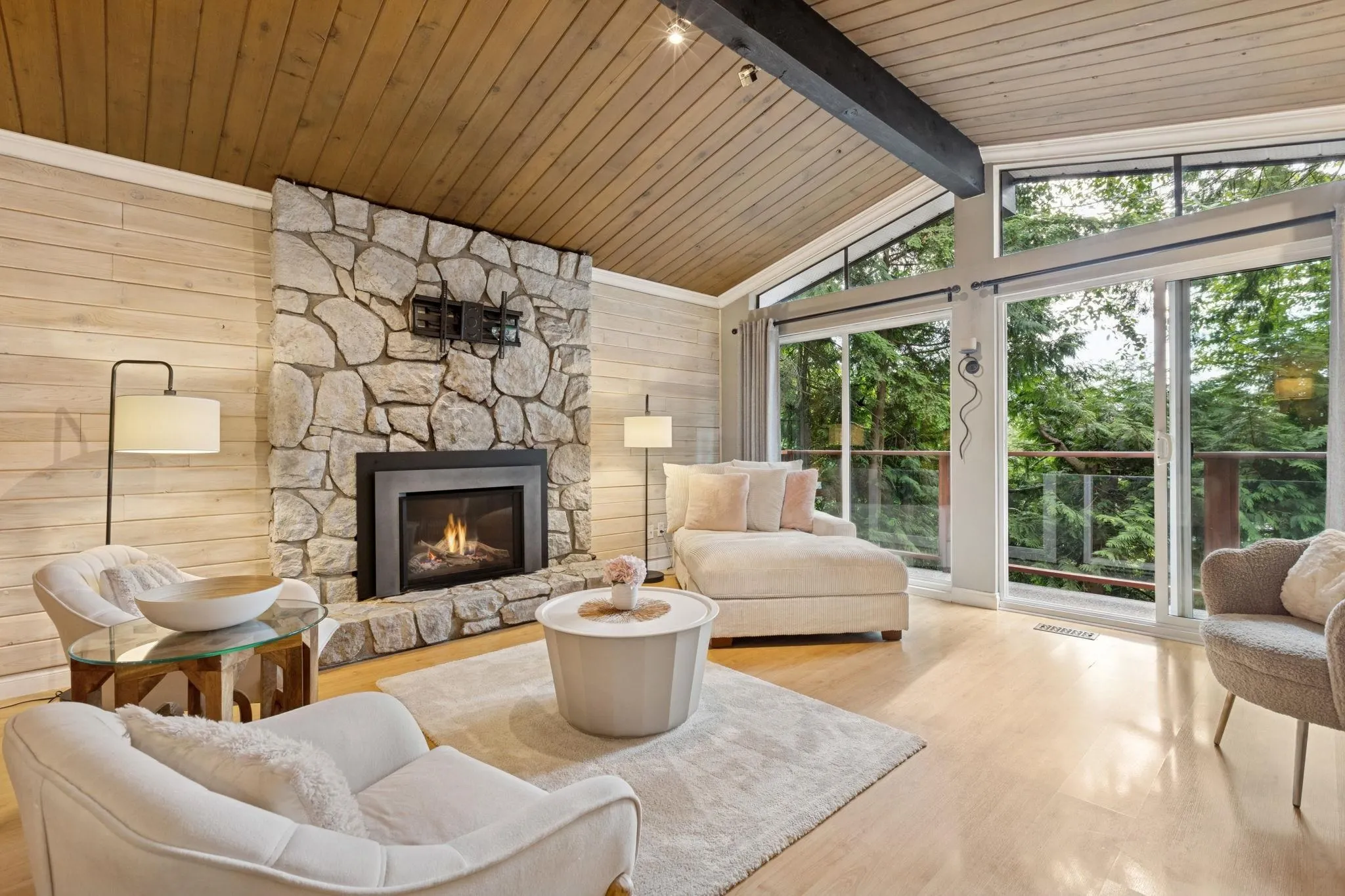 1433 Mcnair Drive