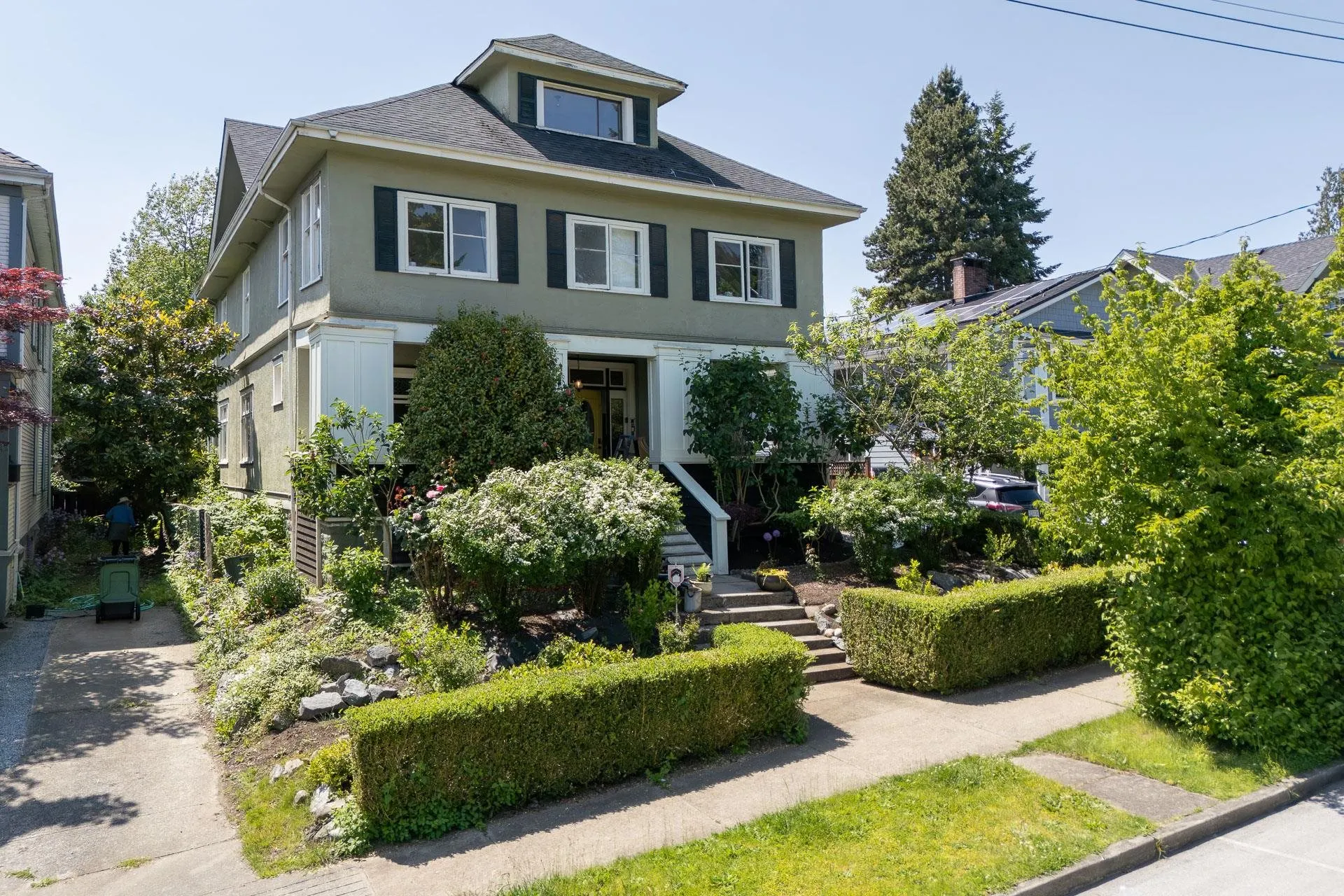 226 Second Street