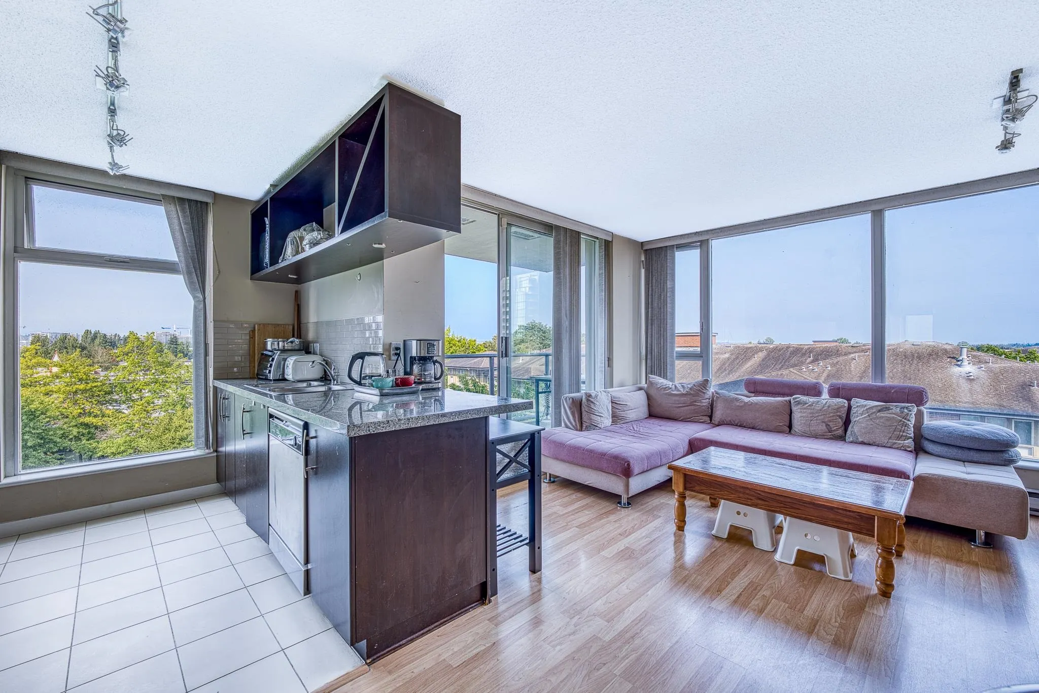 803 5068 Kwantlen Street