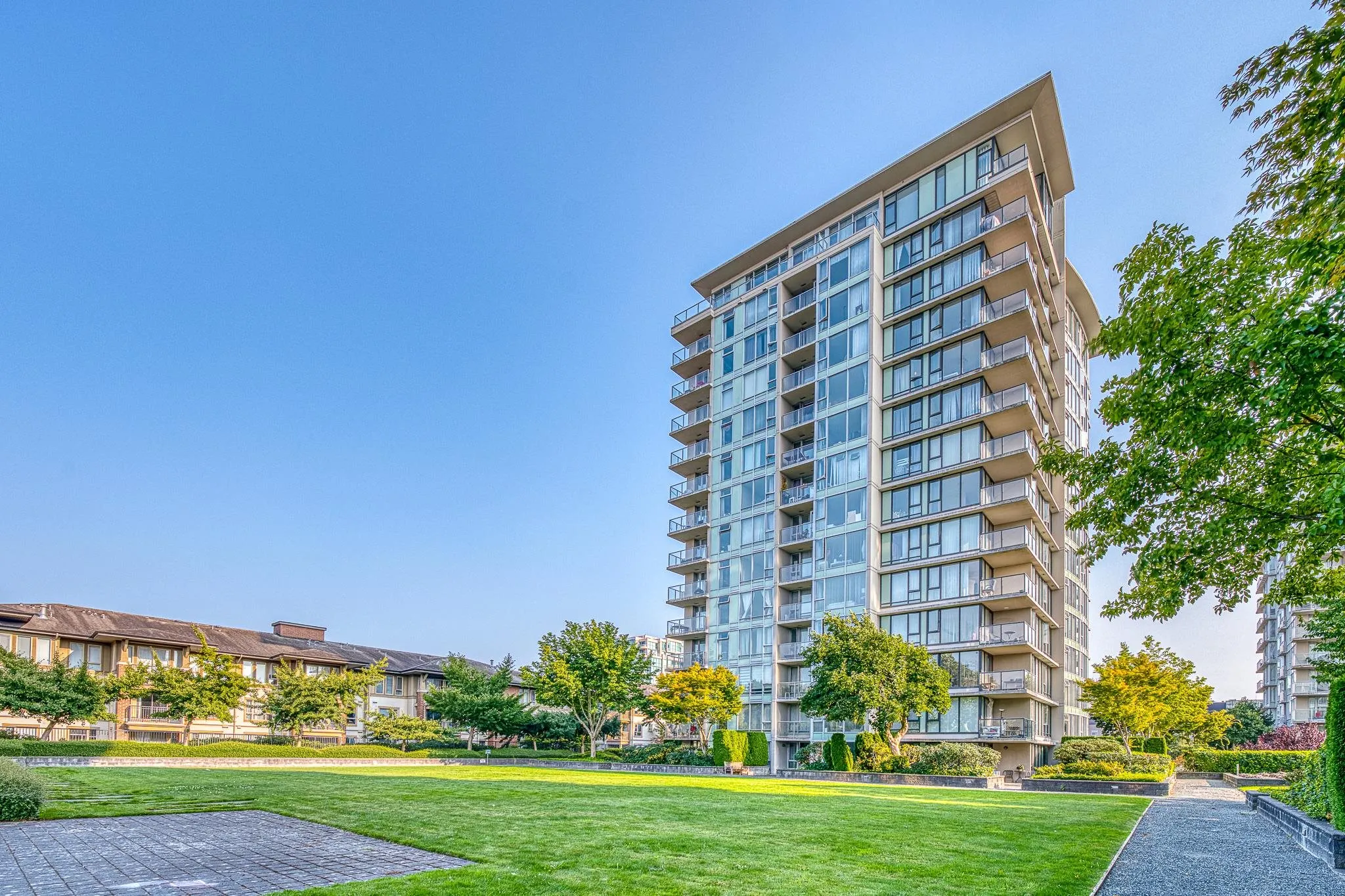 803 5068 Kwantlen Street