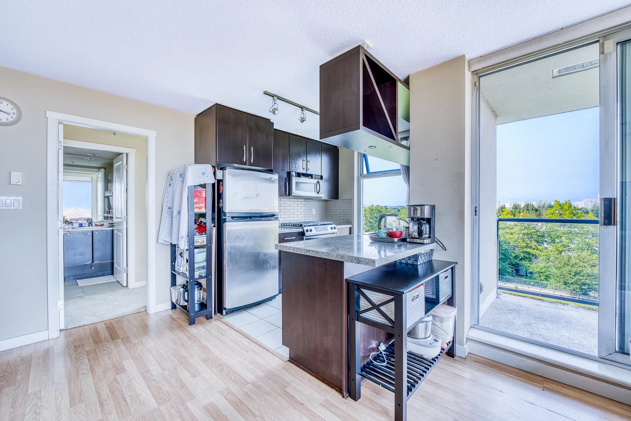 803 5068 Kwantlen Street