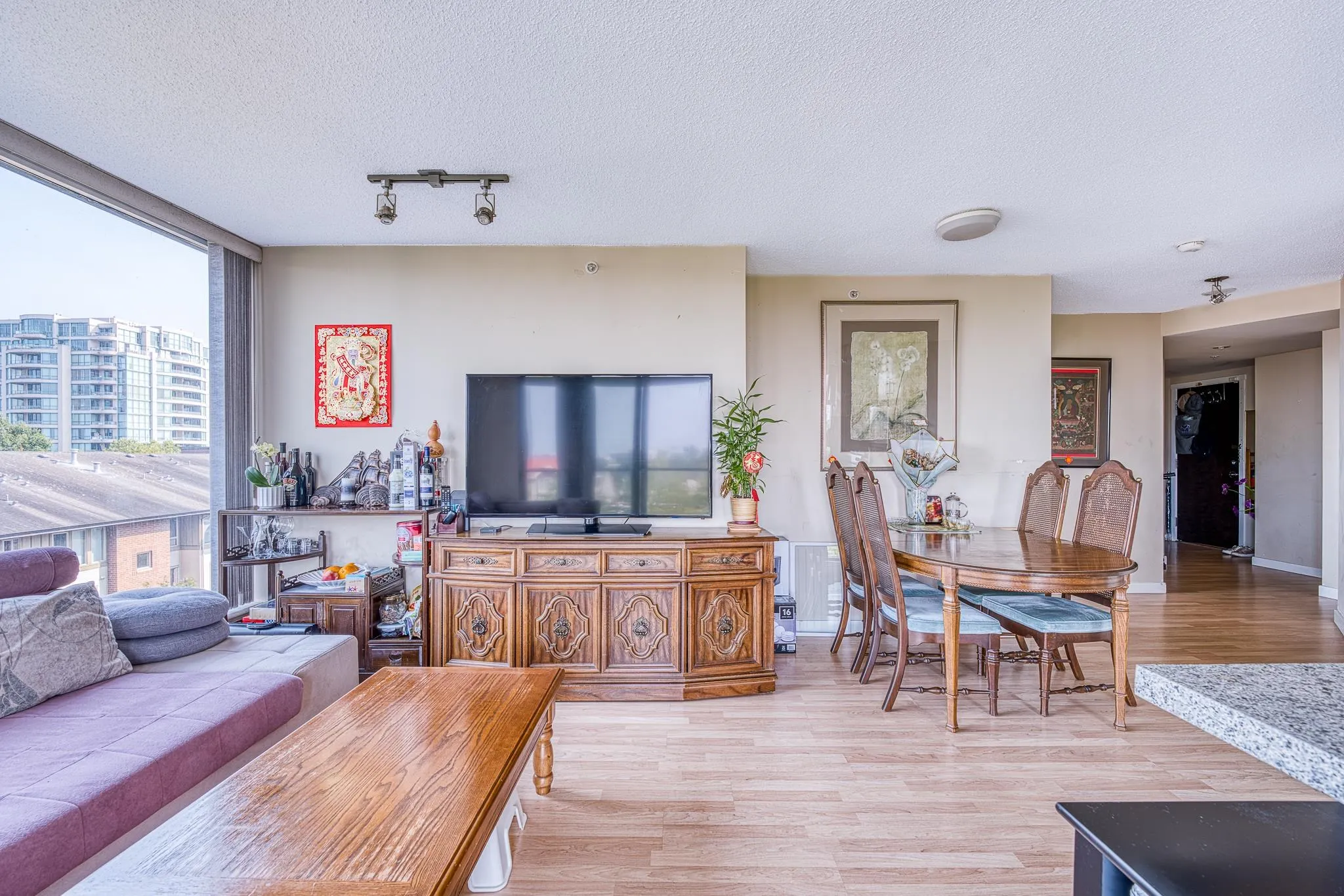 803 5068 Kwantlen Street