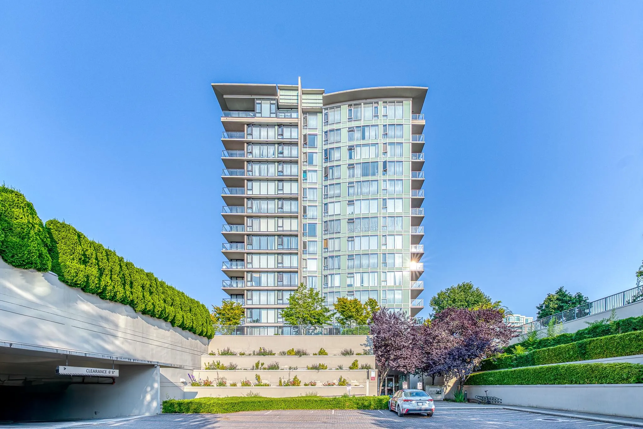 803 5068 Kwantlen Street