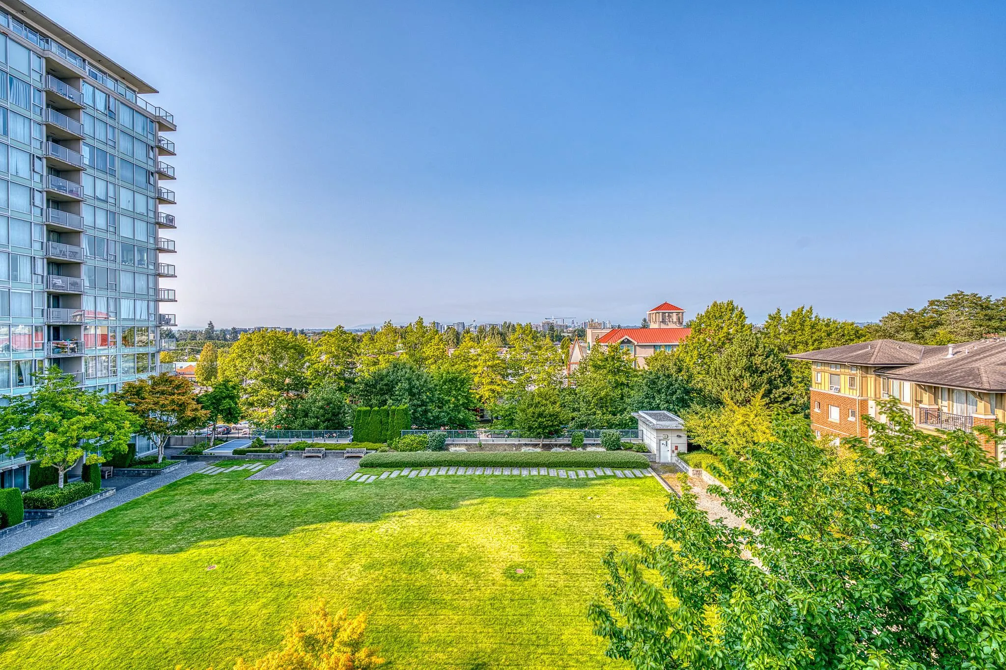 803 5068 Kwantlen Street
