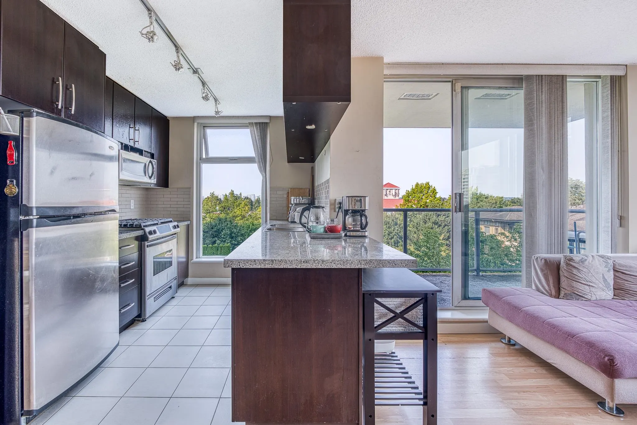 803 5068 Kwantlen Street