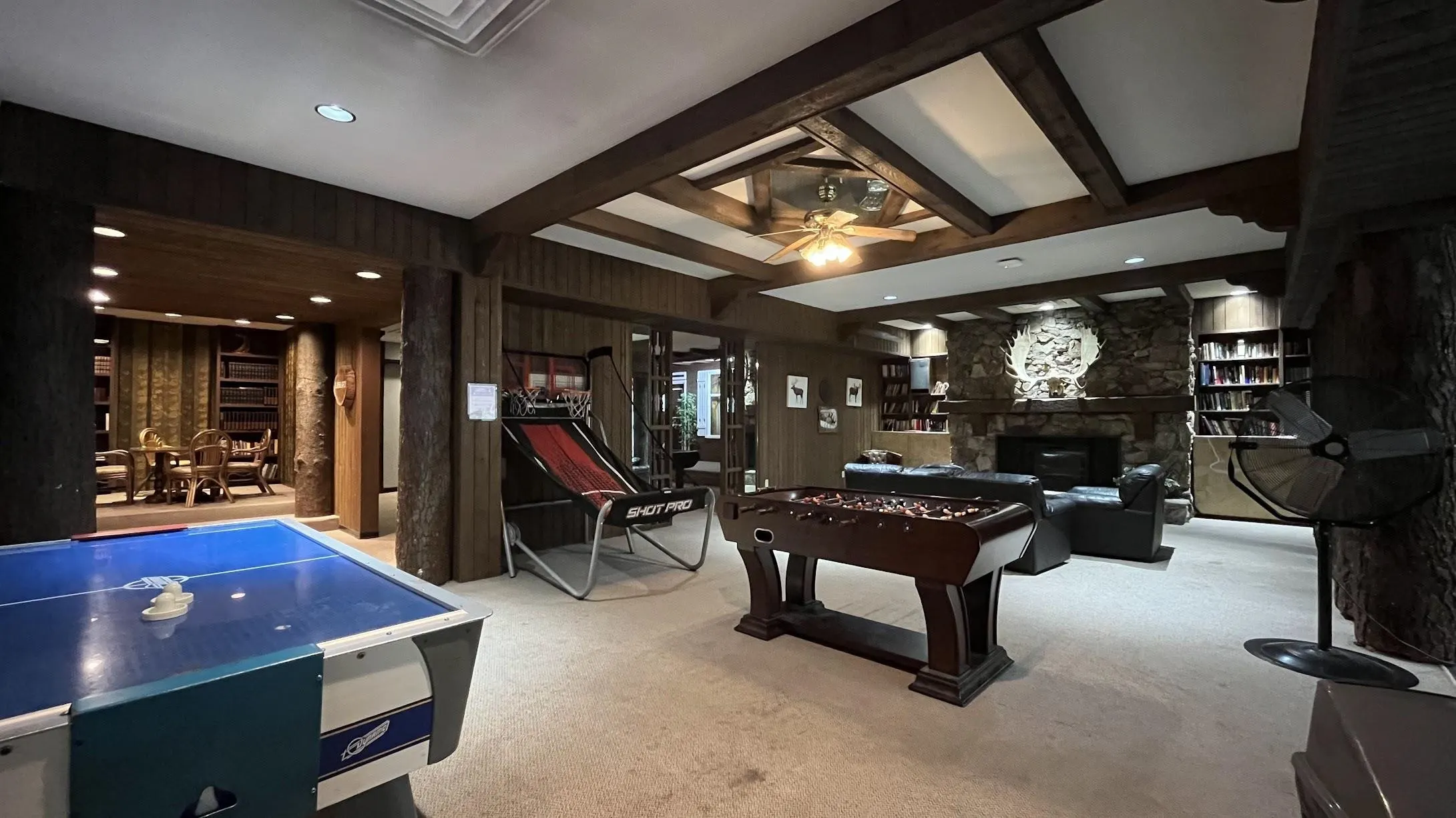 2105 3755 Bartlett Court