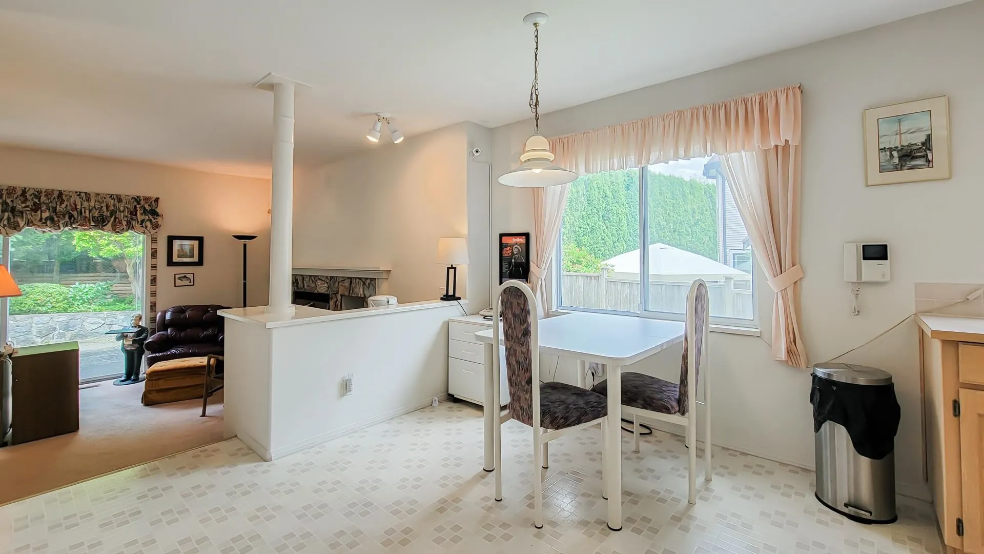 1406 Vistaview Court