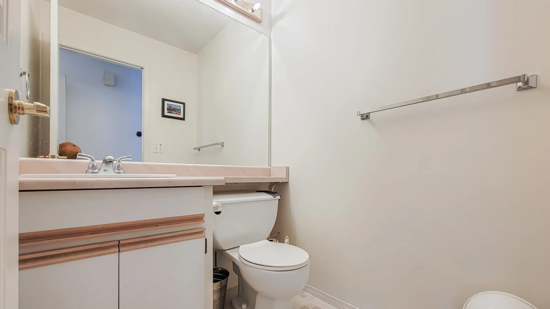 1406 Vistaview Court