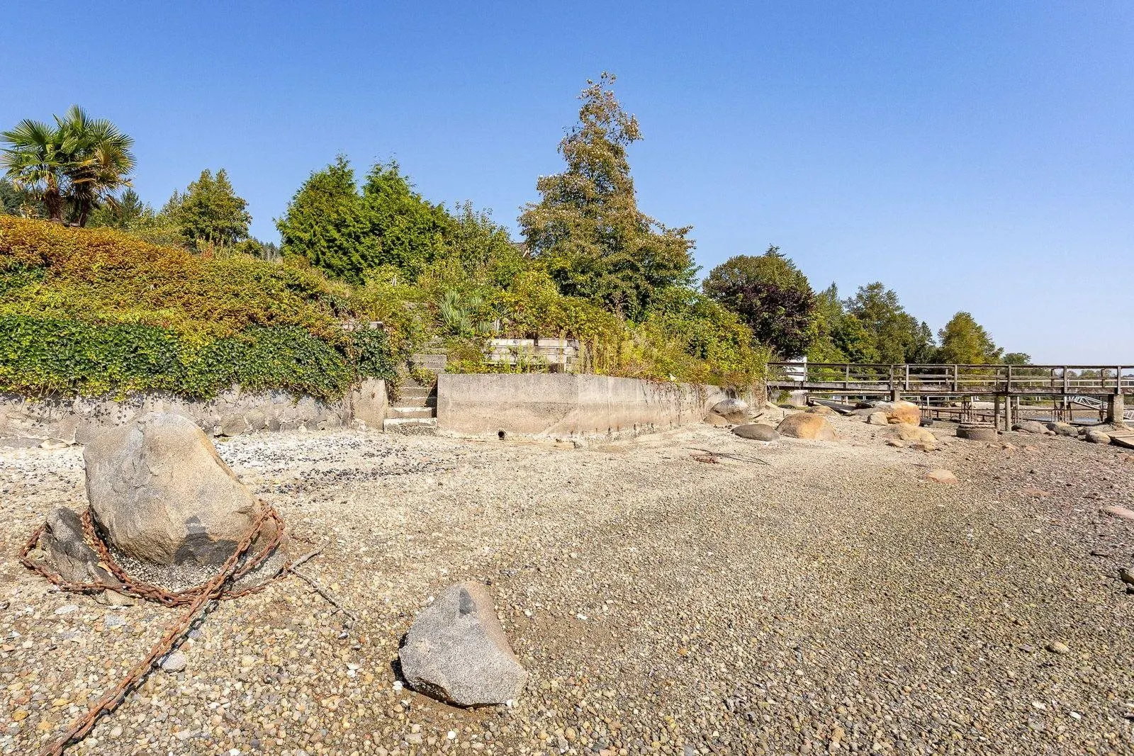 668 Alderside Road