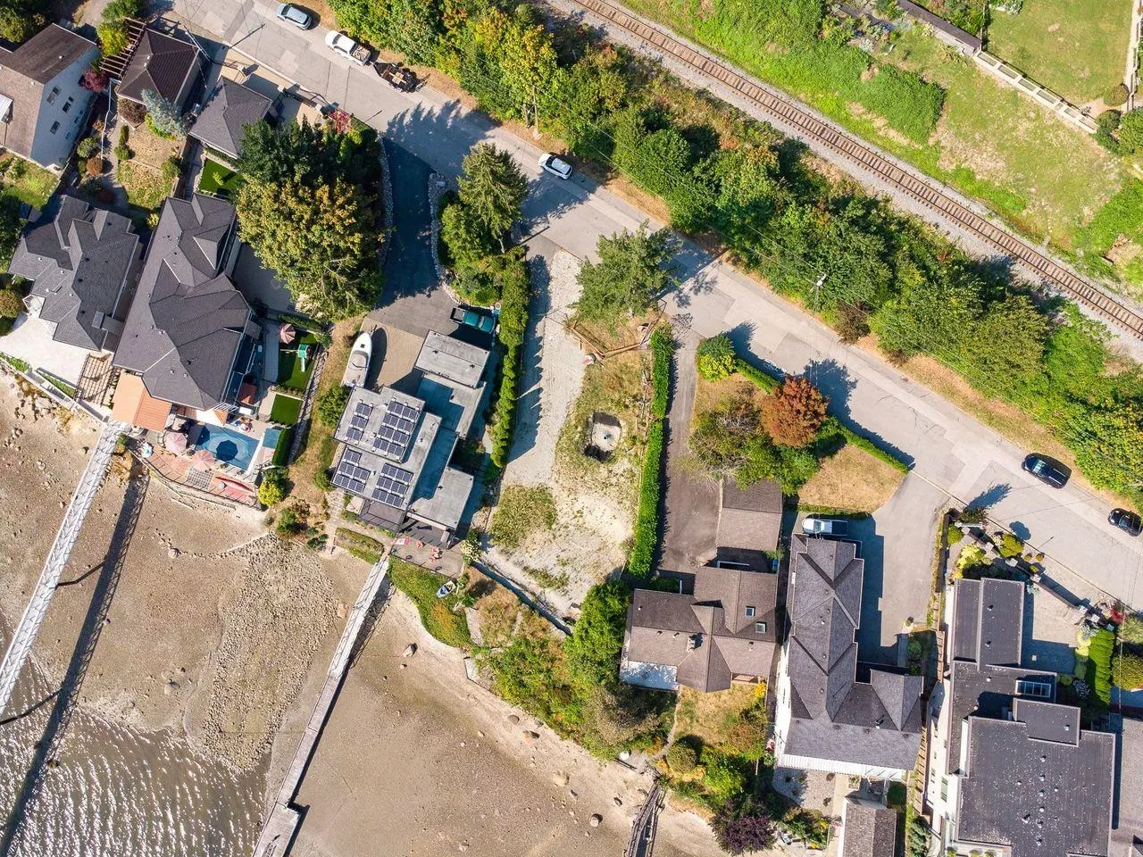 668 Alderside Road