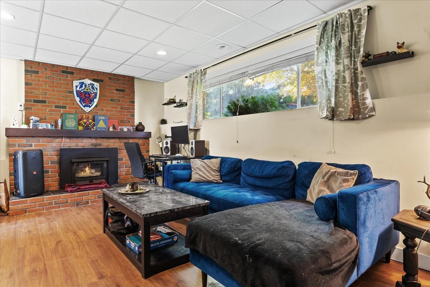 45649 Laura Crescent