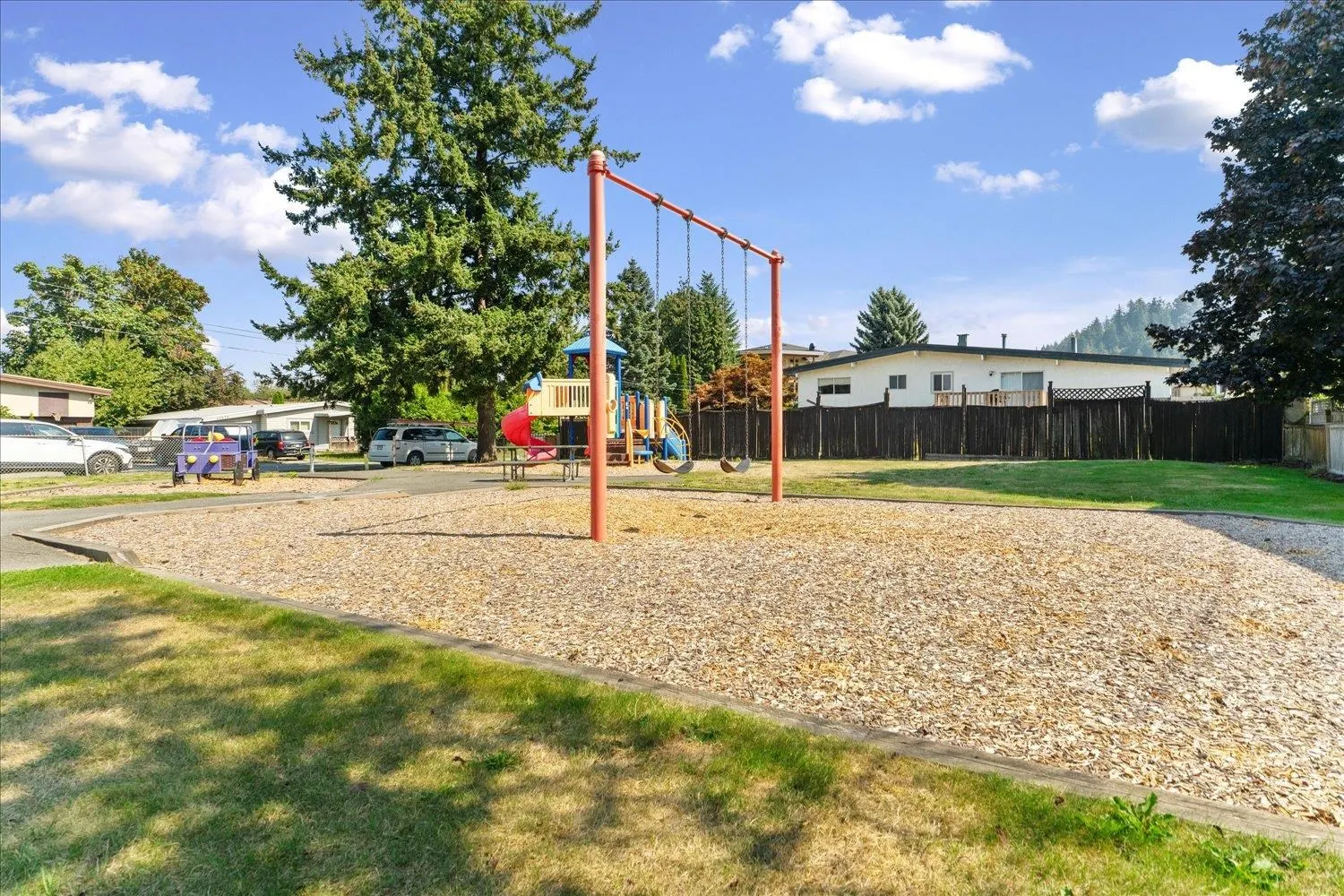 45649 Laura Crescent