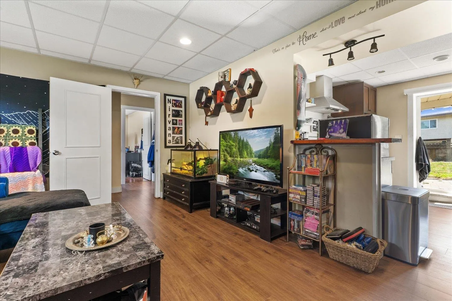 45649 Laura Crescent