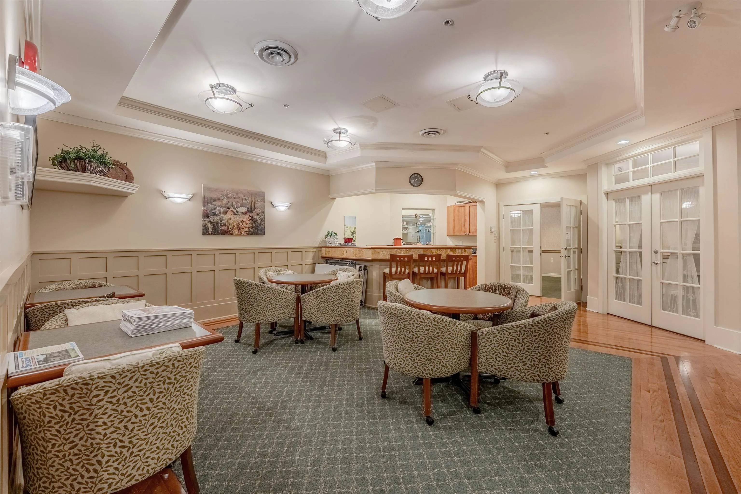416 960 Lynn Valley Road