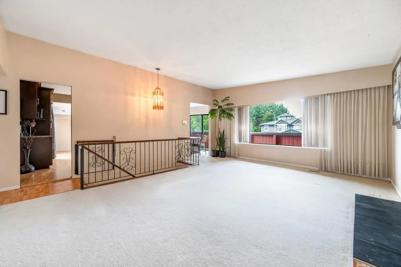 6680 Coltsfoot Drive