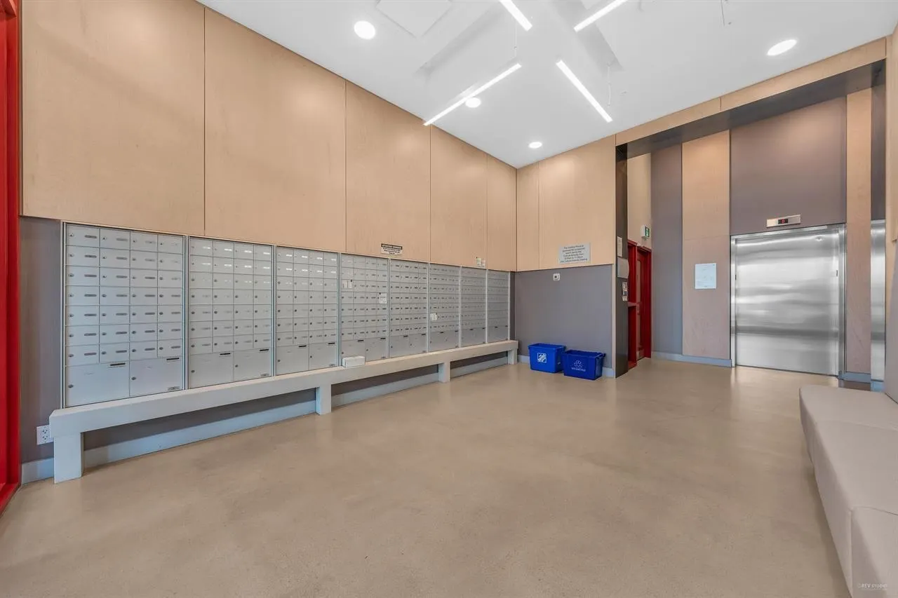 1015 180 E 2nd Avenue