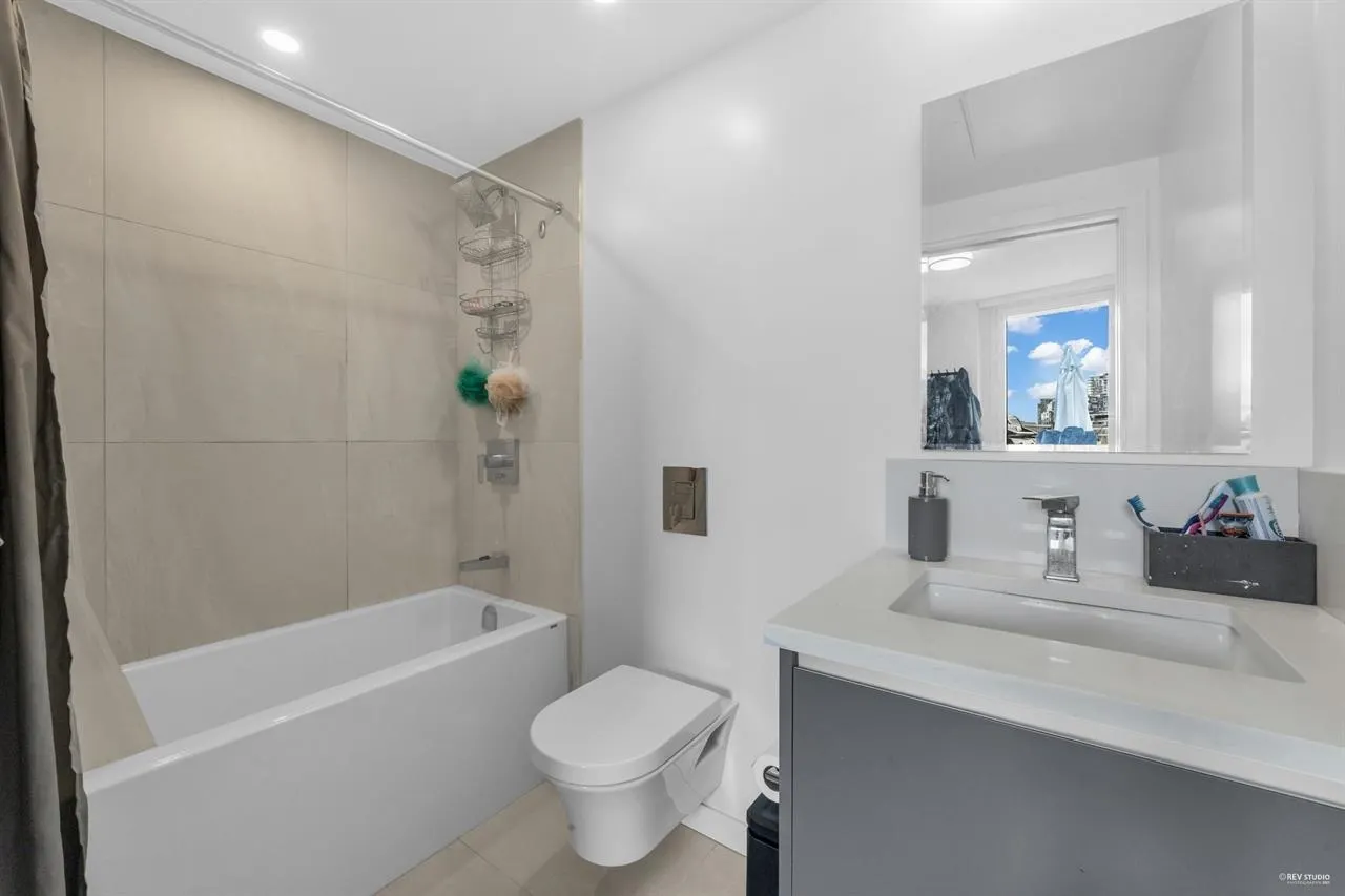 1015 180 E 2nd Avenue