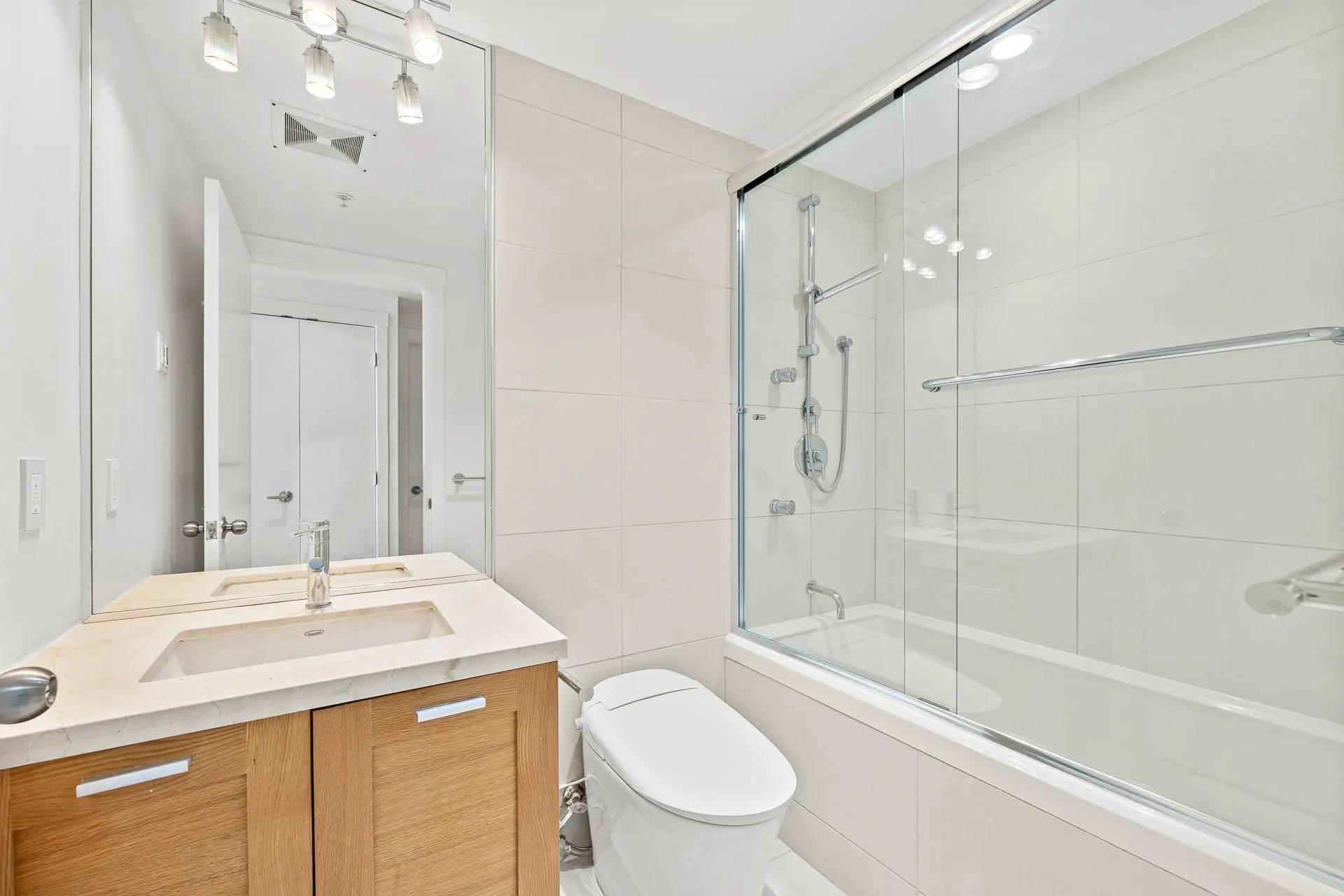 1505 1473 Johnston Road